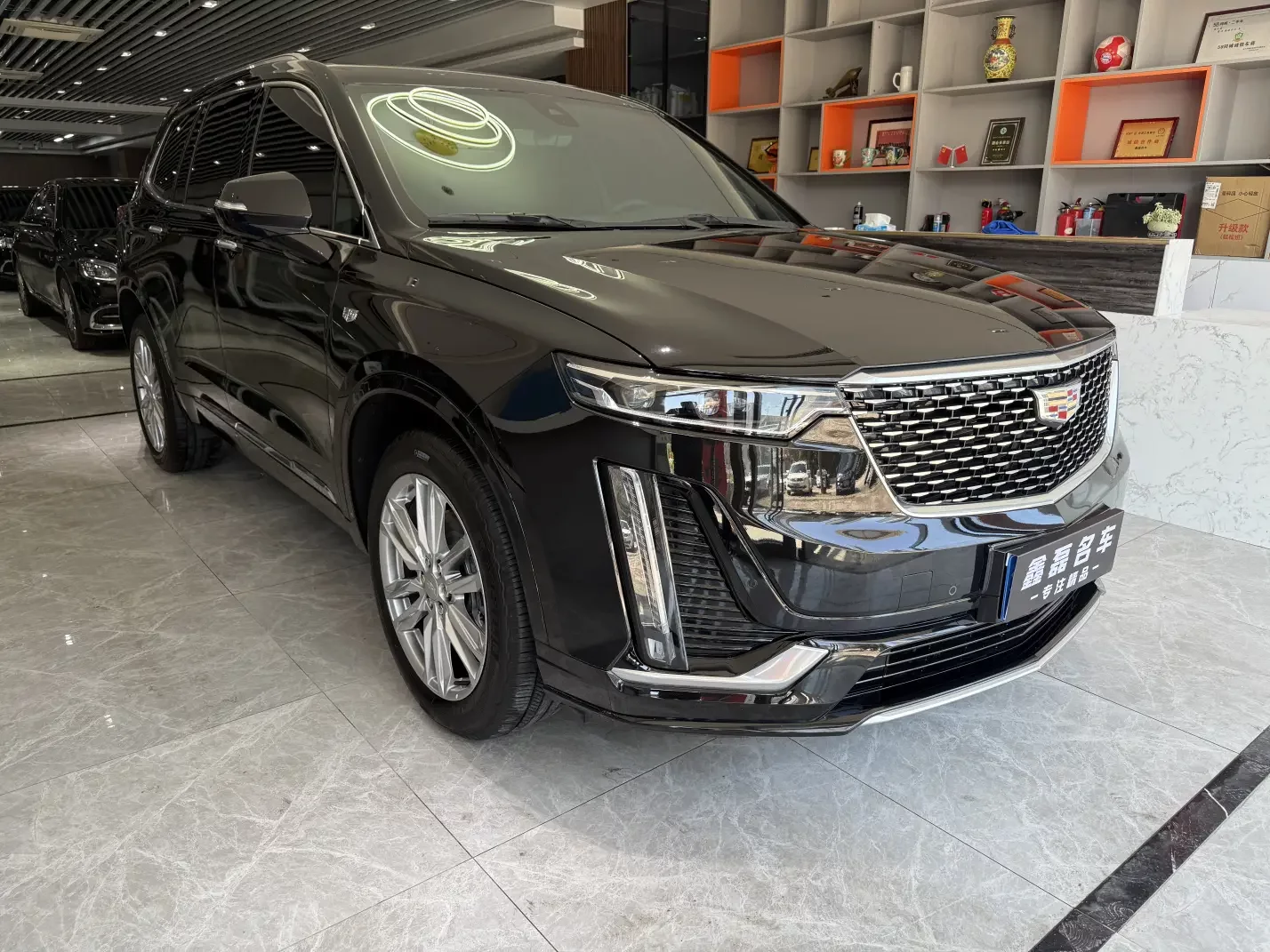 Cadillac XT6