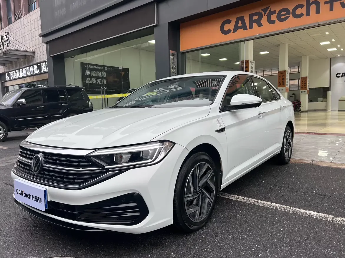 Volkswagen Sagitar