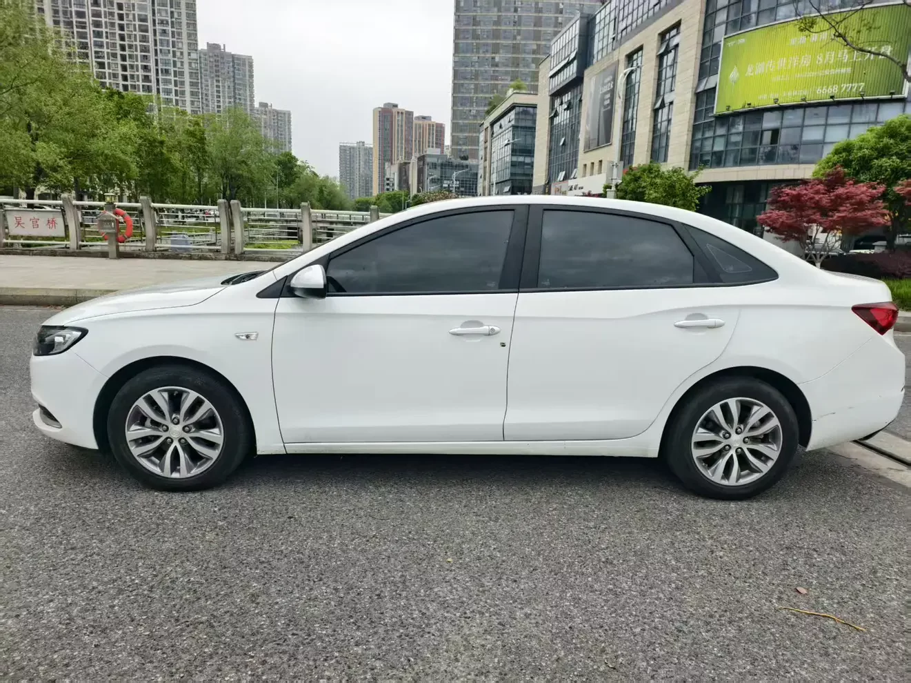 Buick Yinglang