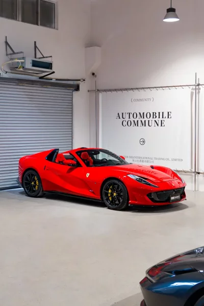 Ferrari 812