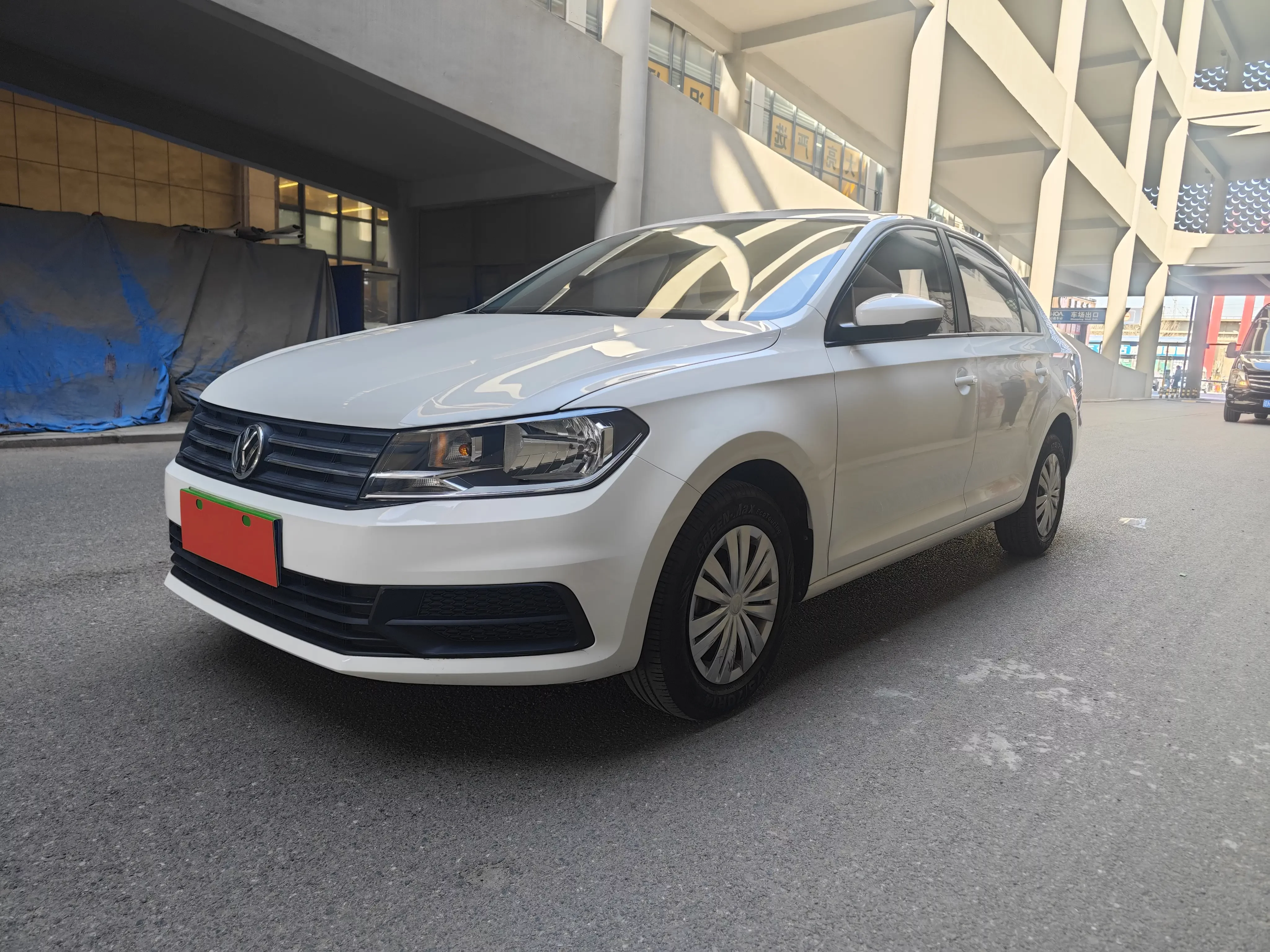 VOLKSWAGEN SANTANA