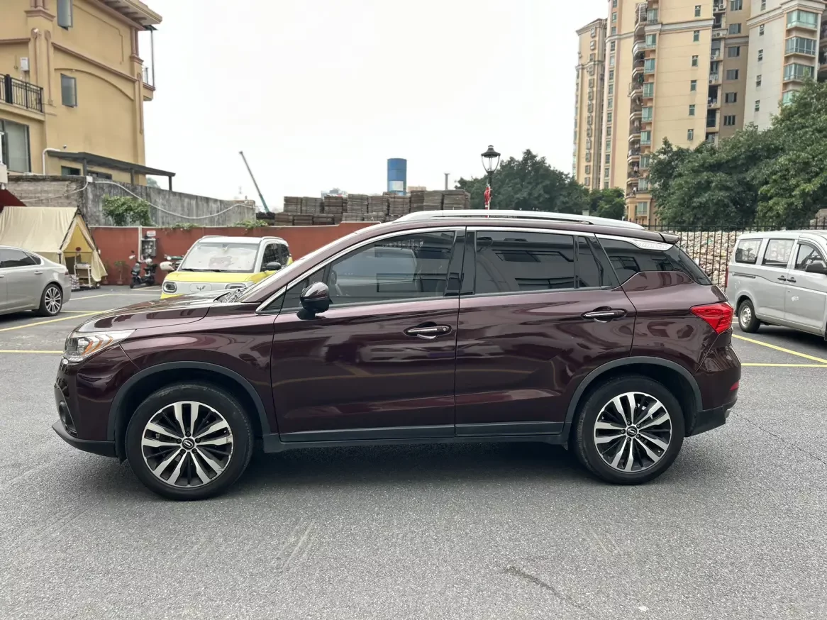 GAC Trumpchi GS4