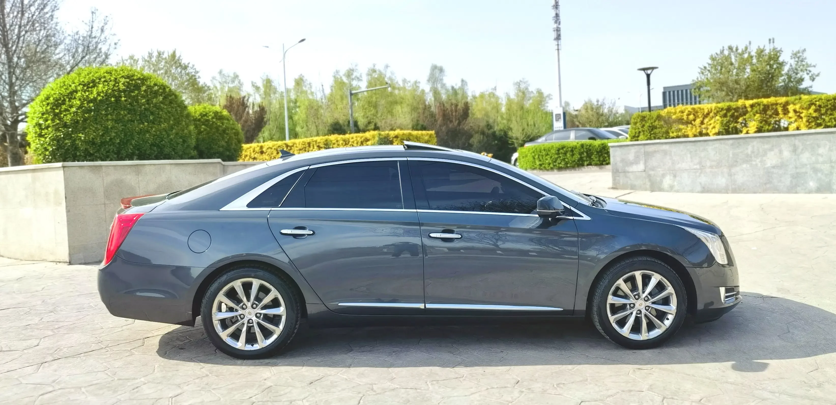 Cadillac XTS