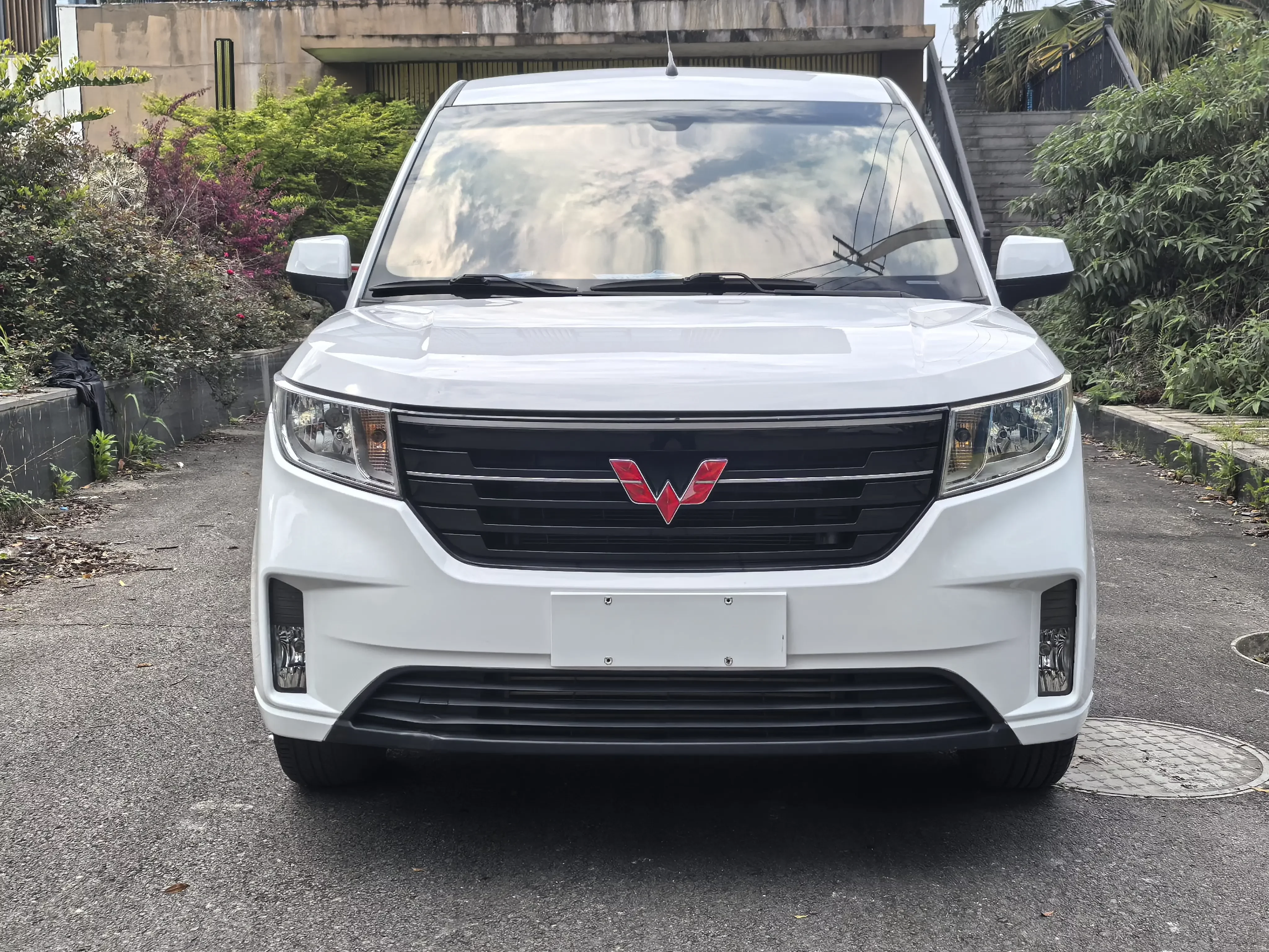 Wuling Hongguang PLUS
