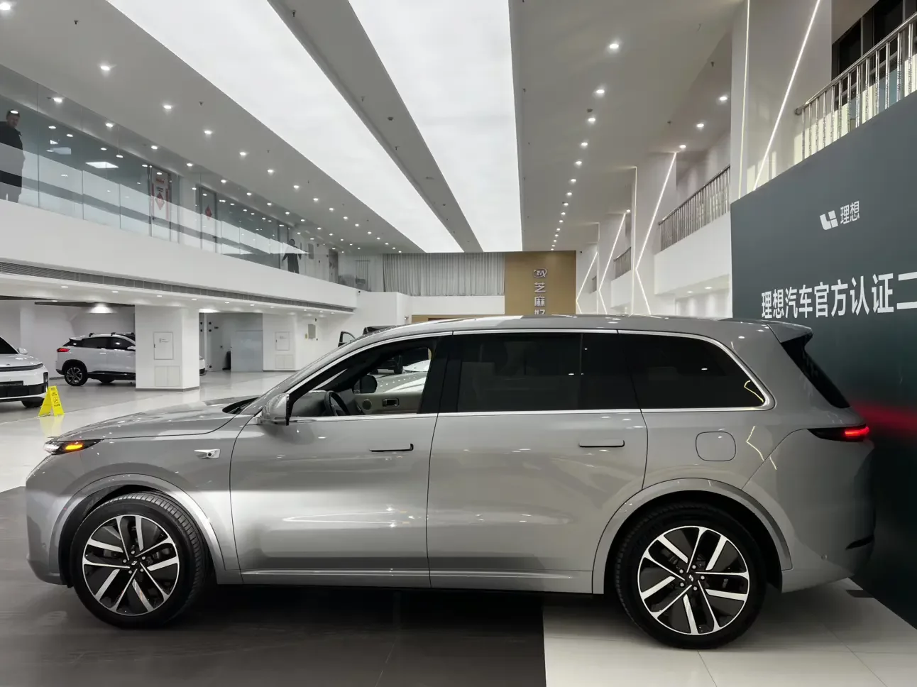 Lixiang L9