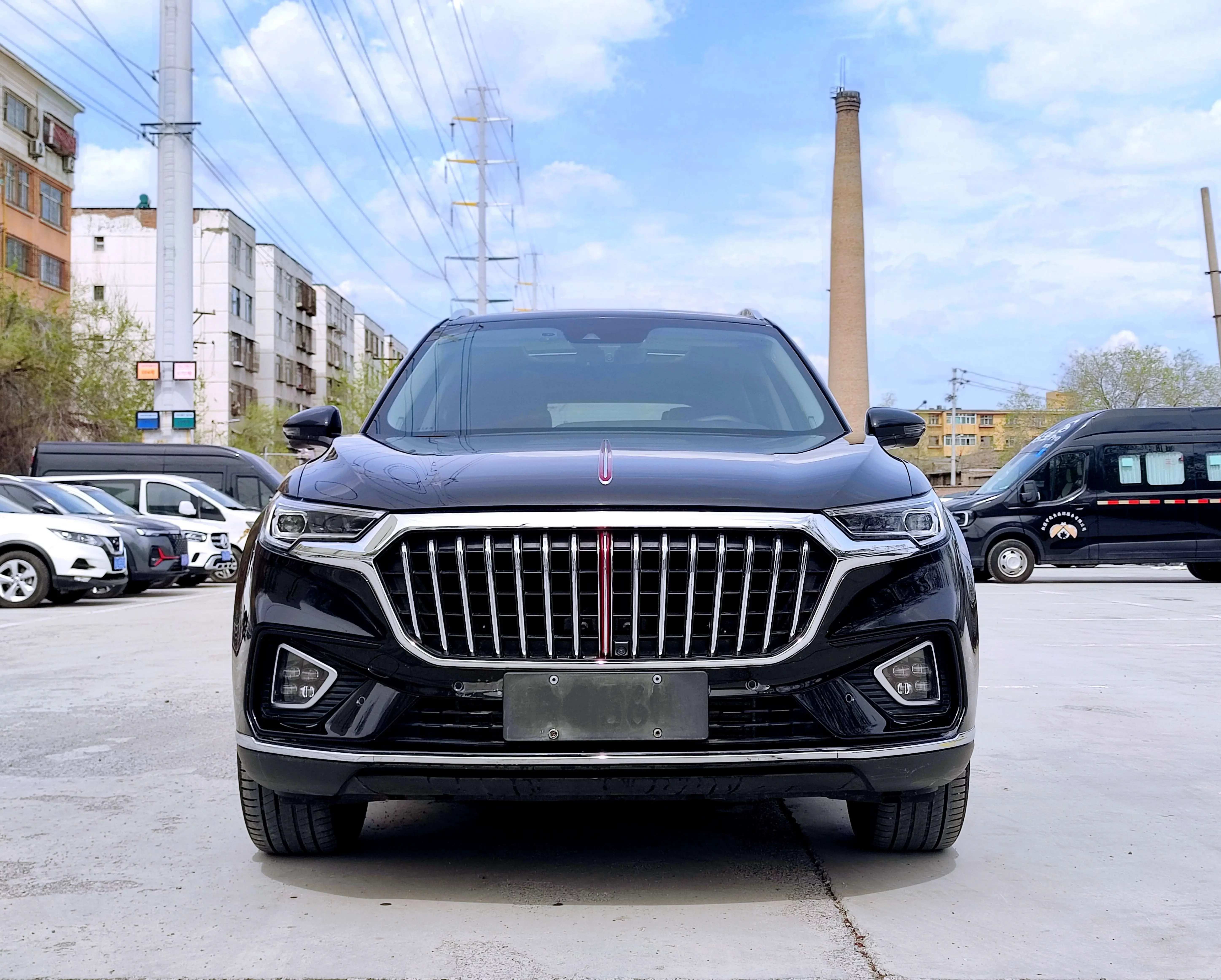 Hongqi HS5