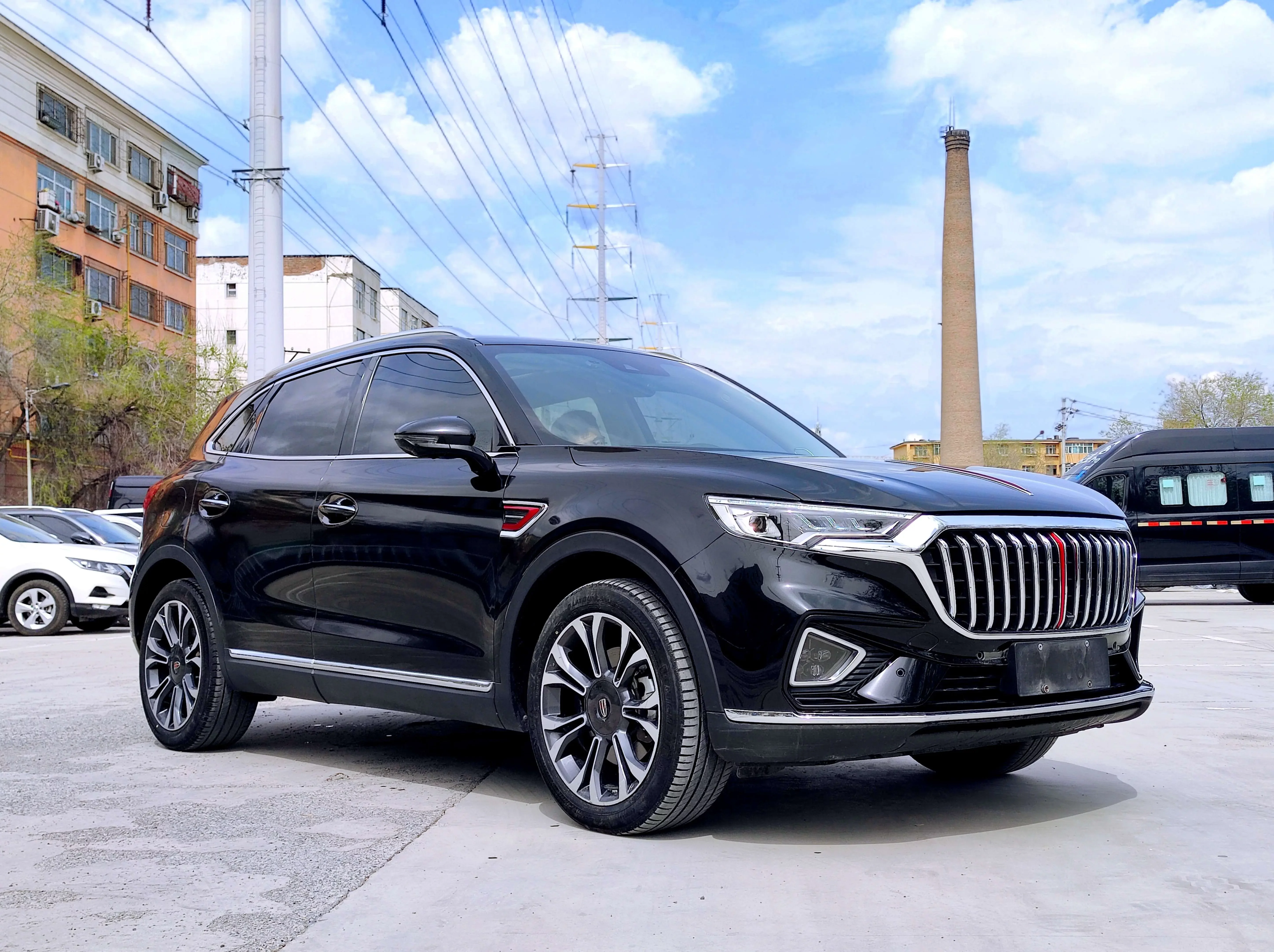 Hongqi HS5