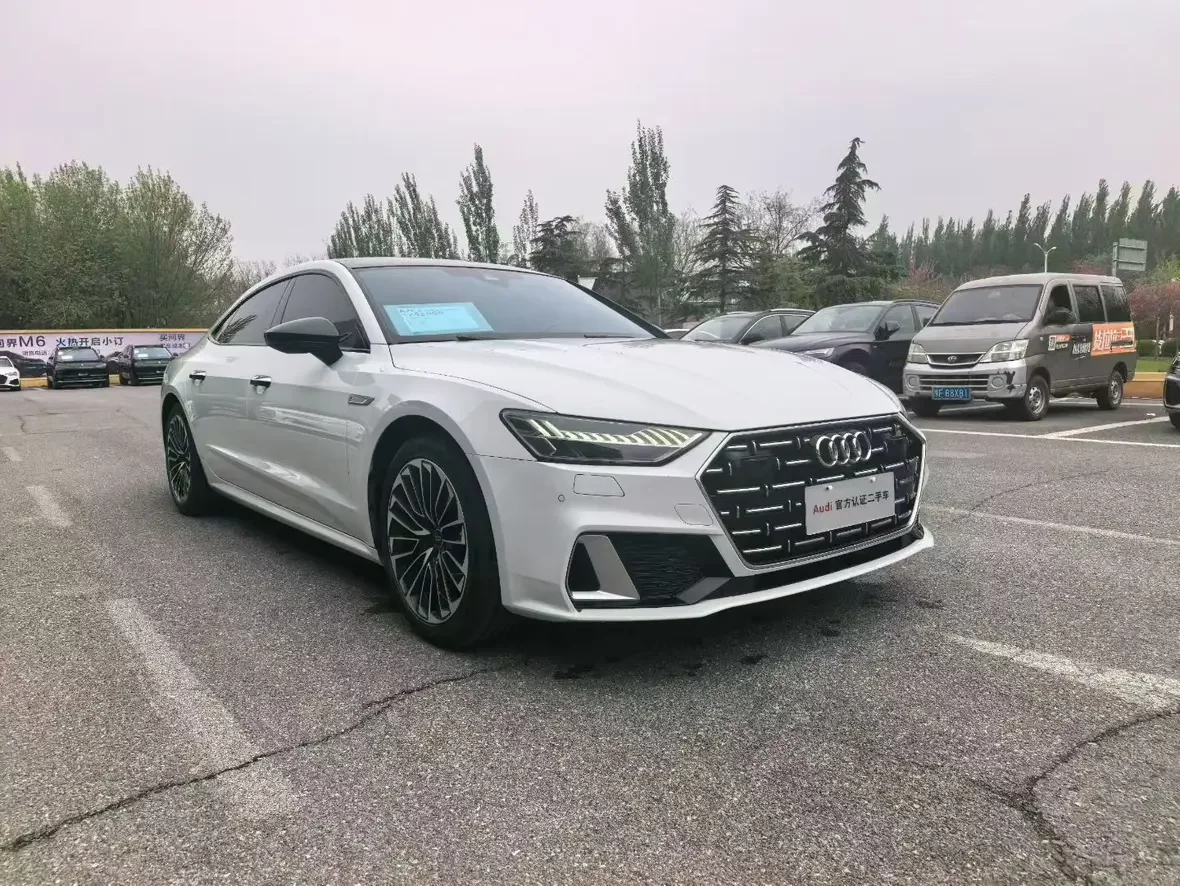 Audi A7L