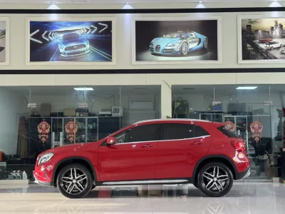 Mercedes-Benz GLA