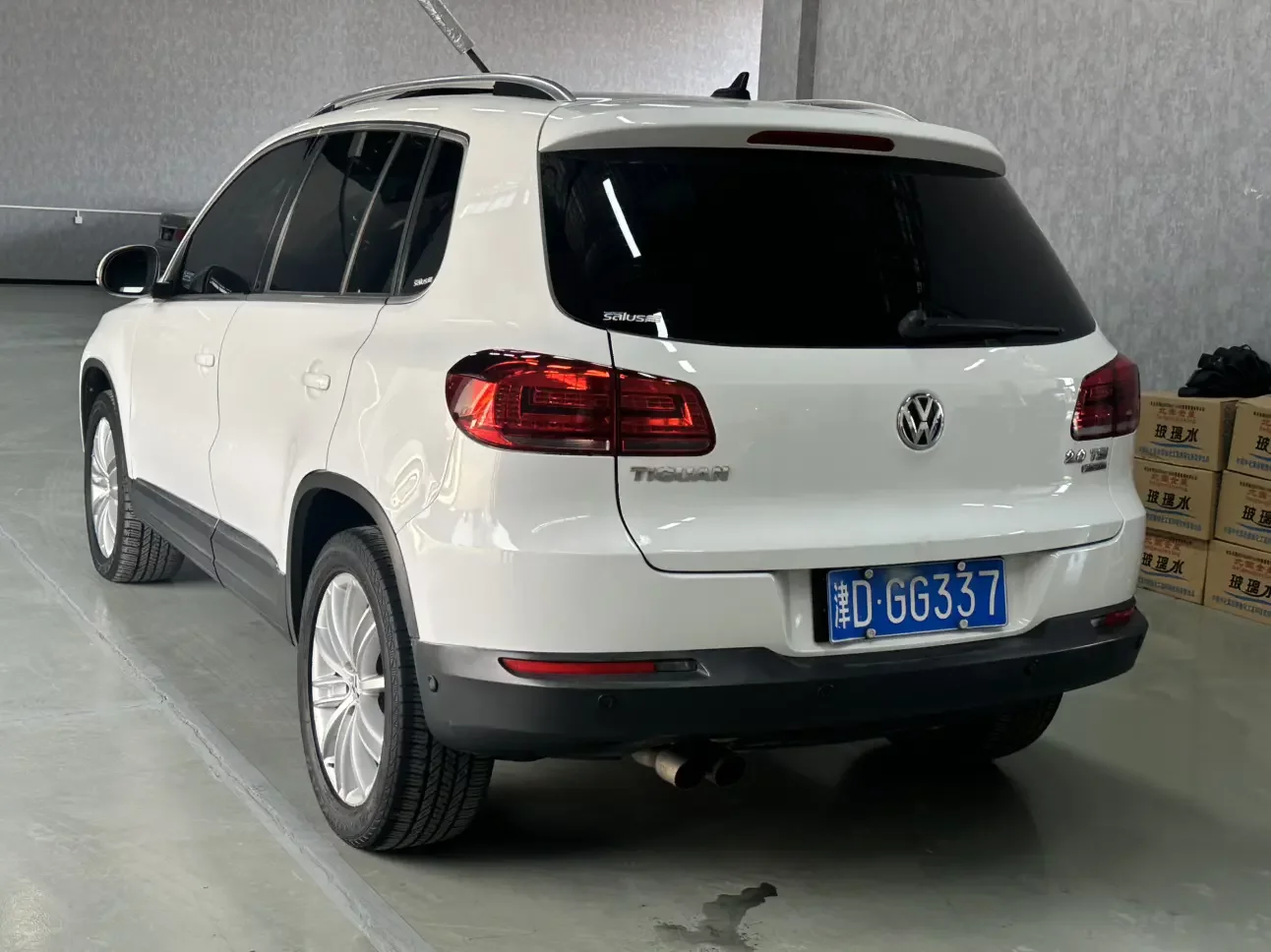 Volkswagen Tiguan (Tharu)