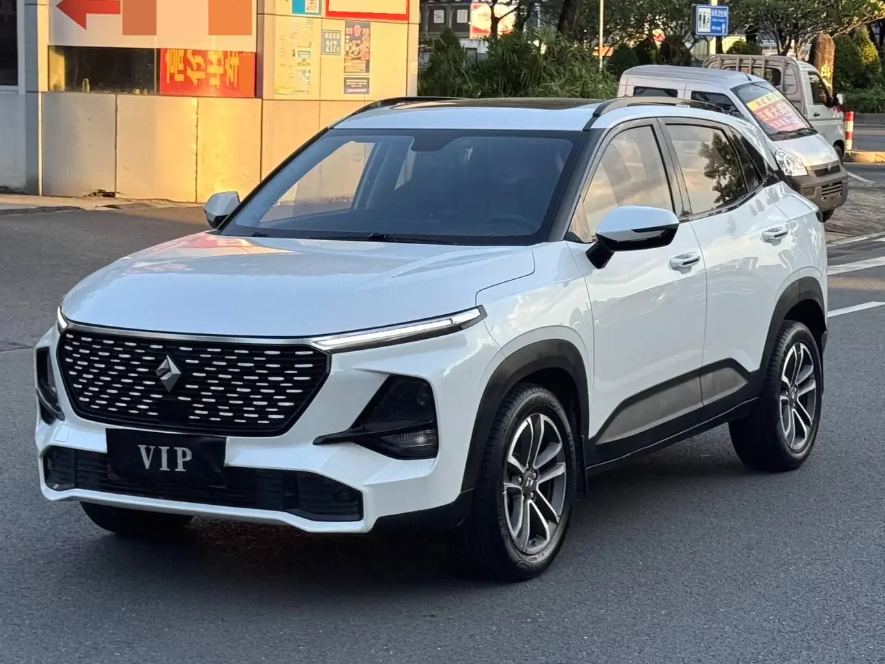 Baojun RS-3  из Китая