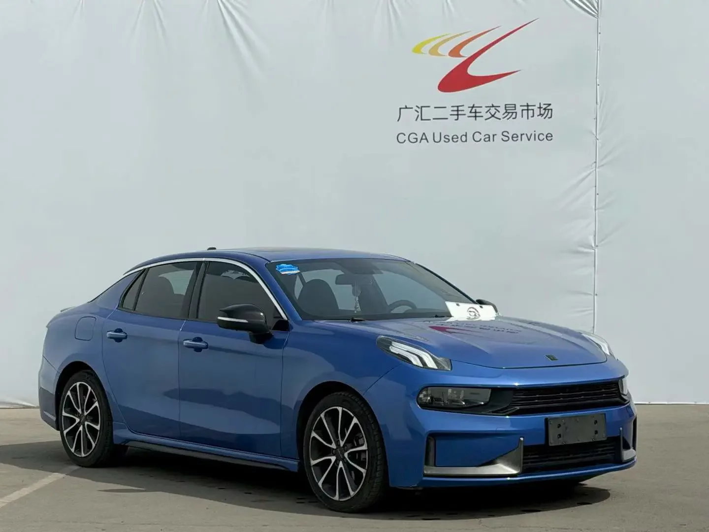 Lynk & Co 03