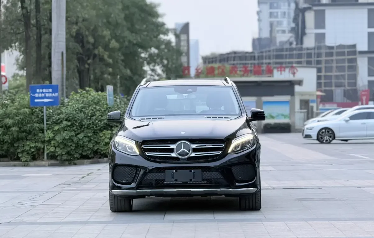 Mercedes-Benz GLE (Imported)