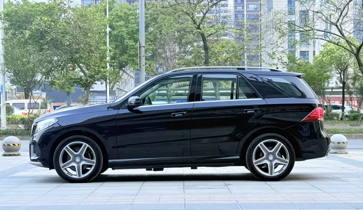Mercedes-Benz GLE (Imported)