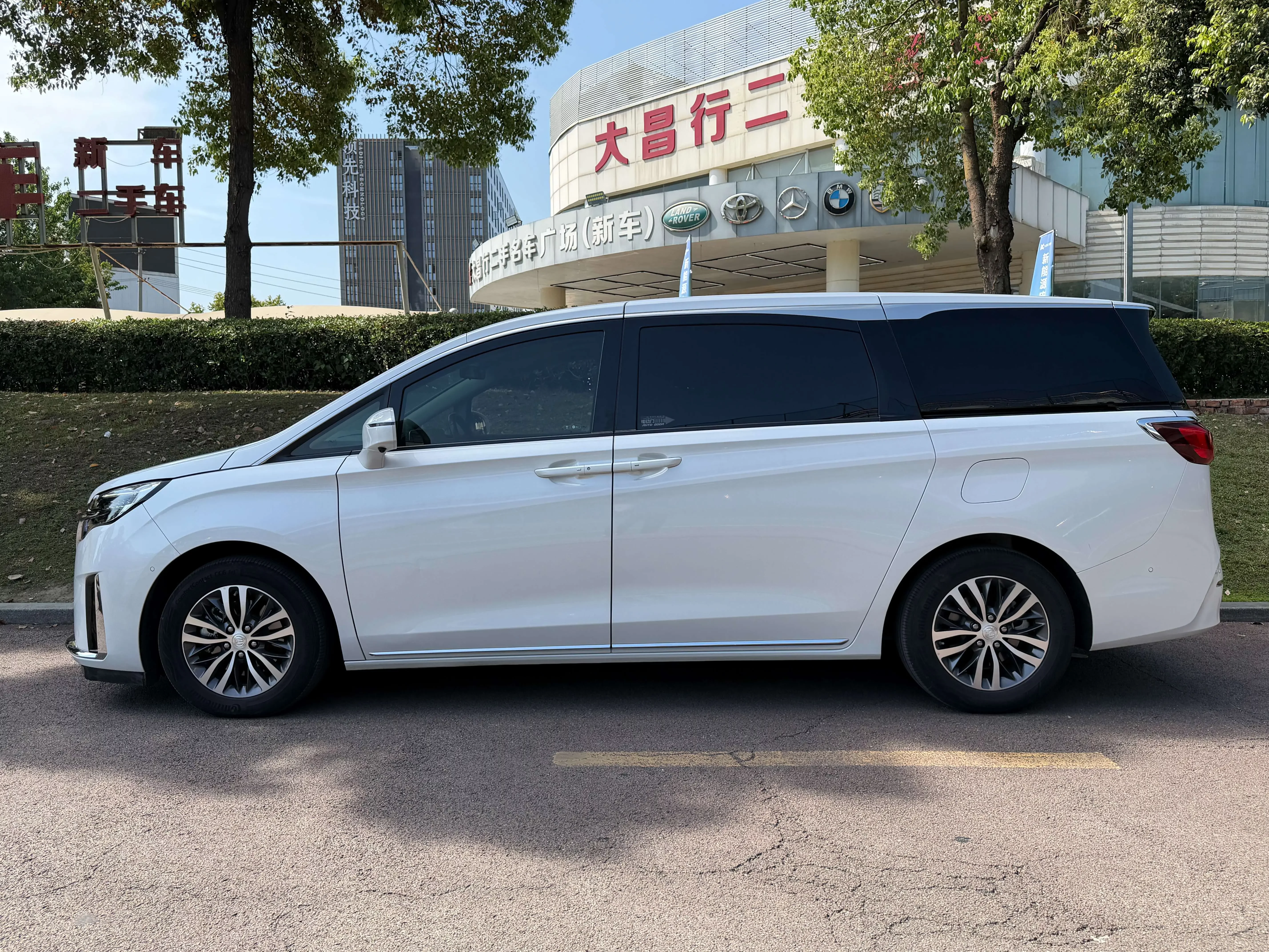Buick GL8