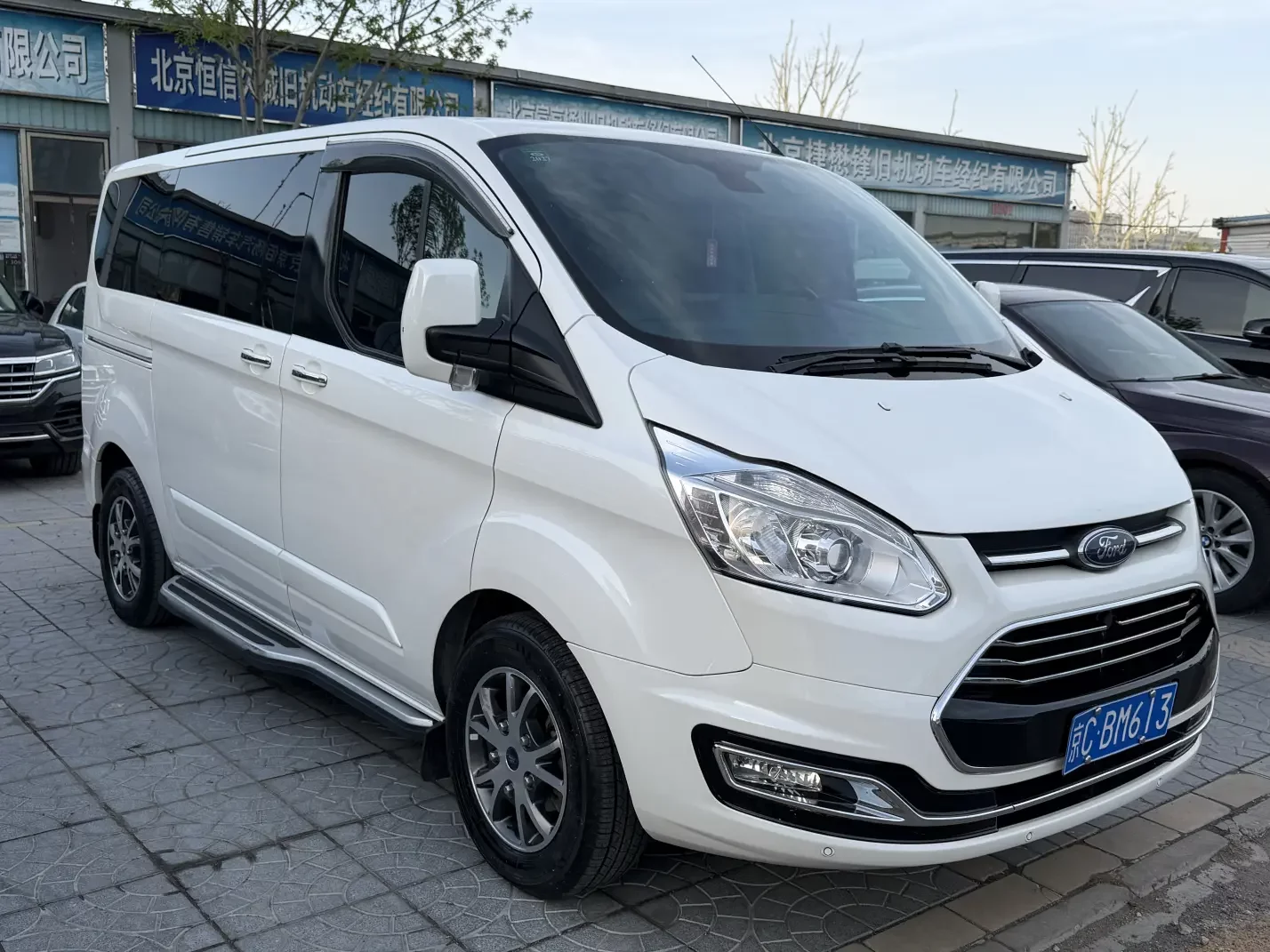Ford Toureo