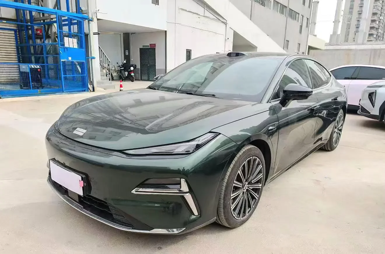 Geely Galaxy Star 8 PHEV