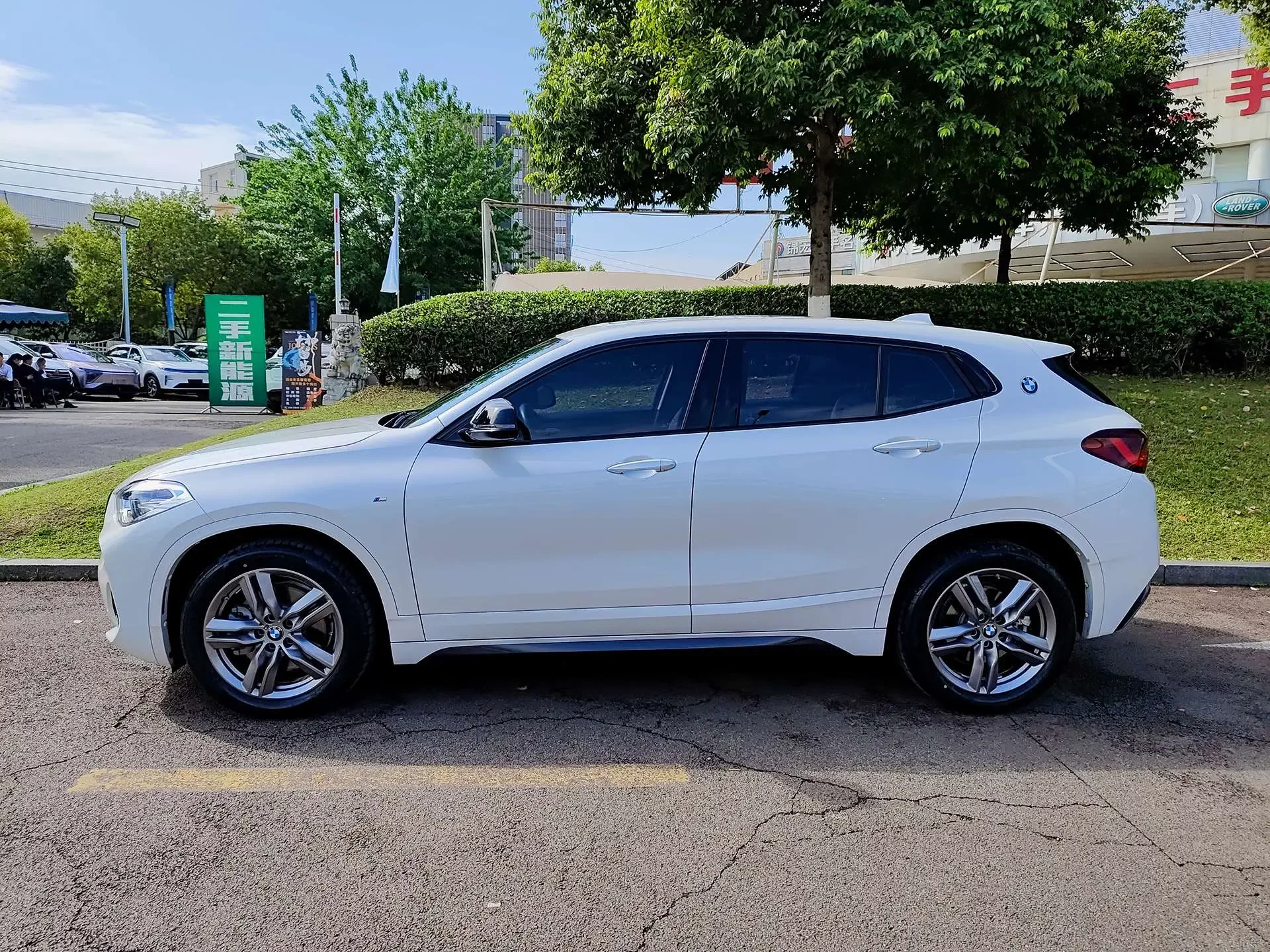 BMW X2