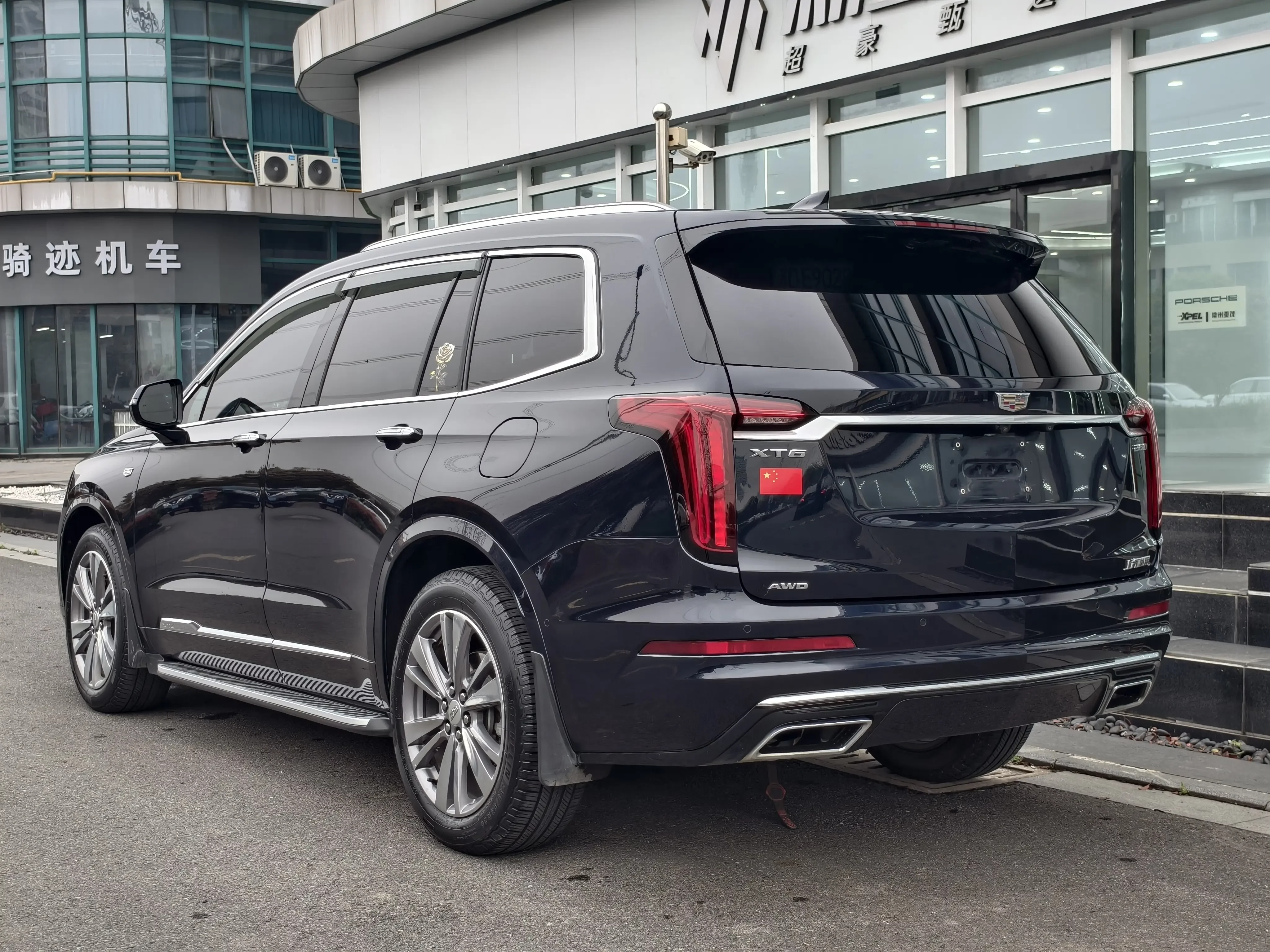 Cadillac XT6