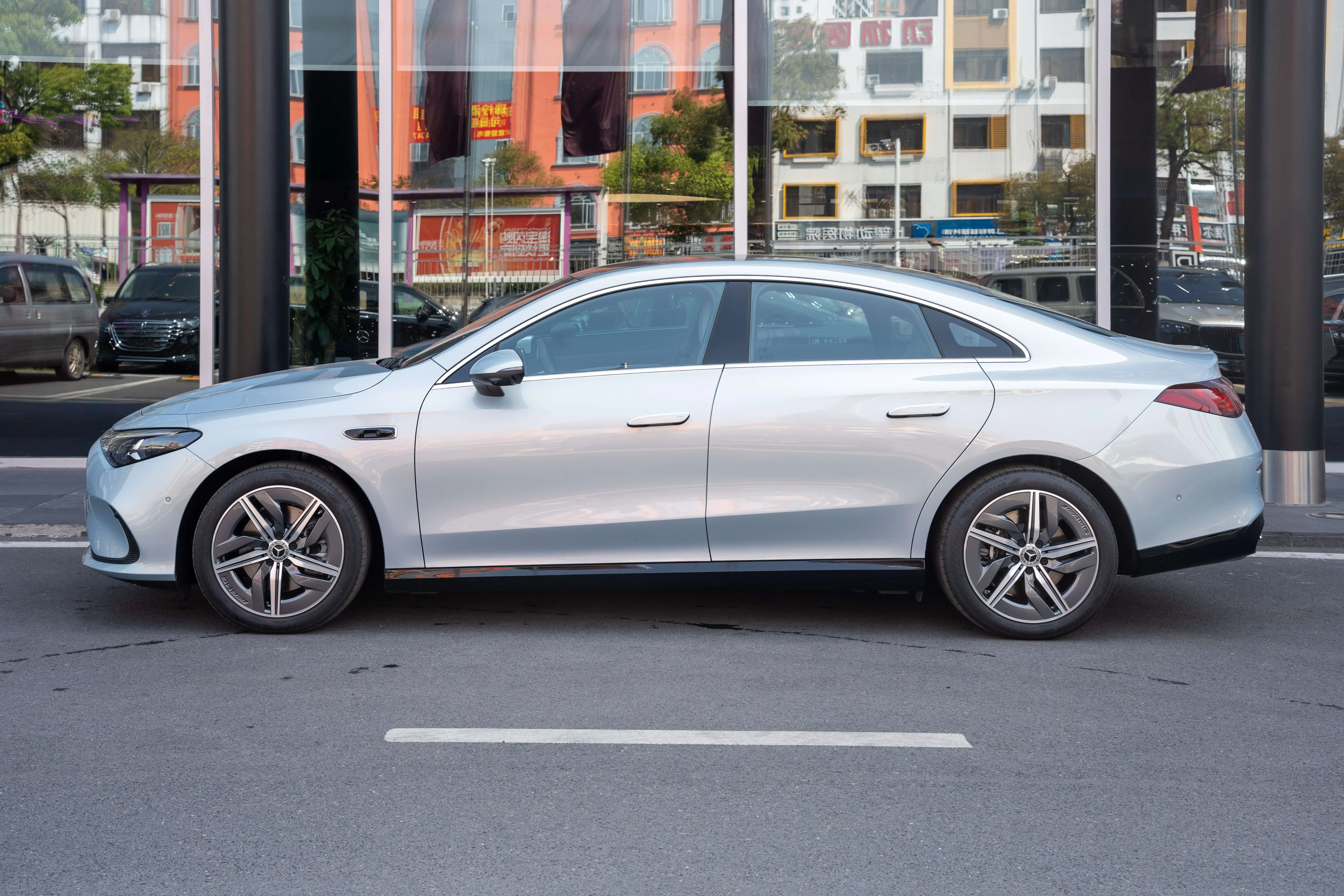 Mercedes-Benz CLA EV