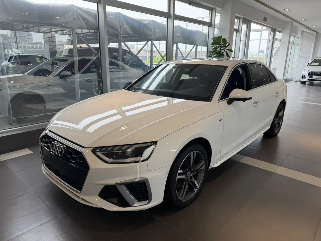 Audi A4L