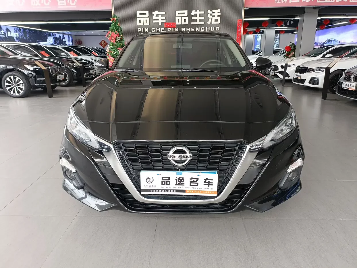 Nissan Altima