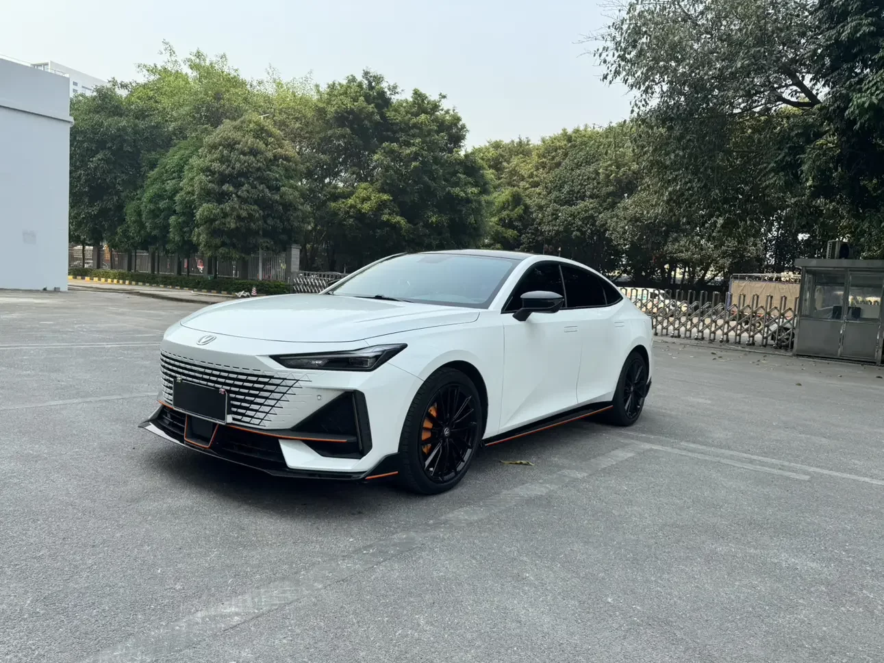 Changan UNI-V  из Китая