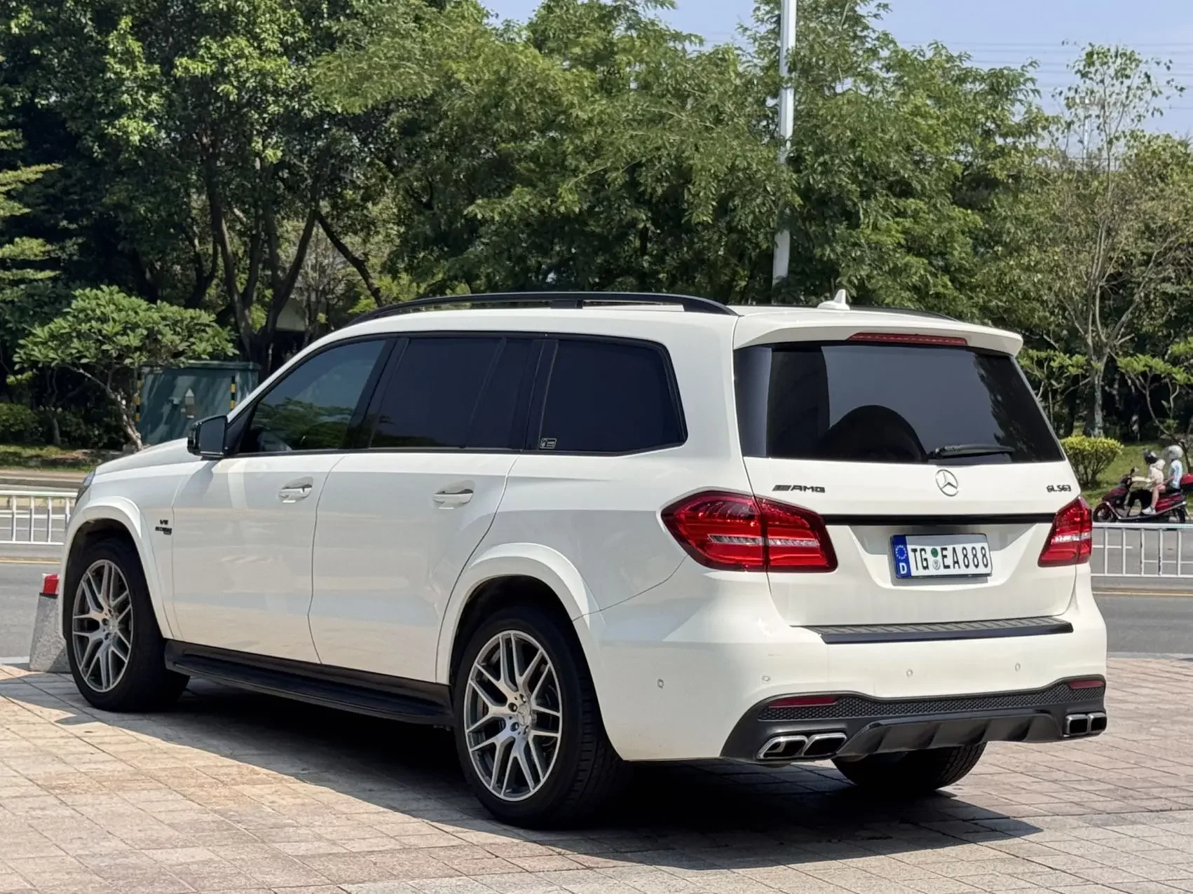 Mercedes-Benz GLS AMG