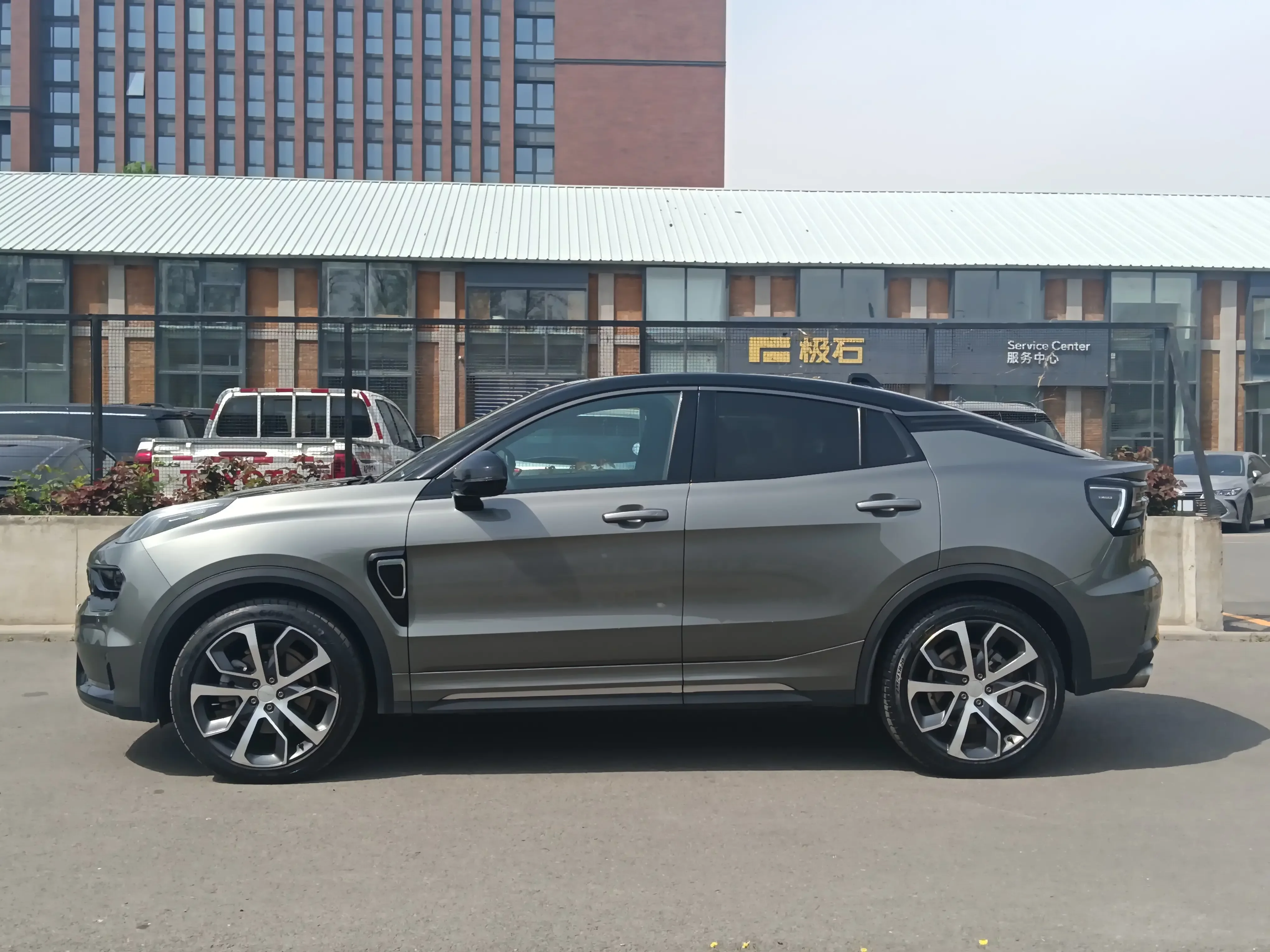Lynk & Co 05
