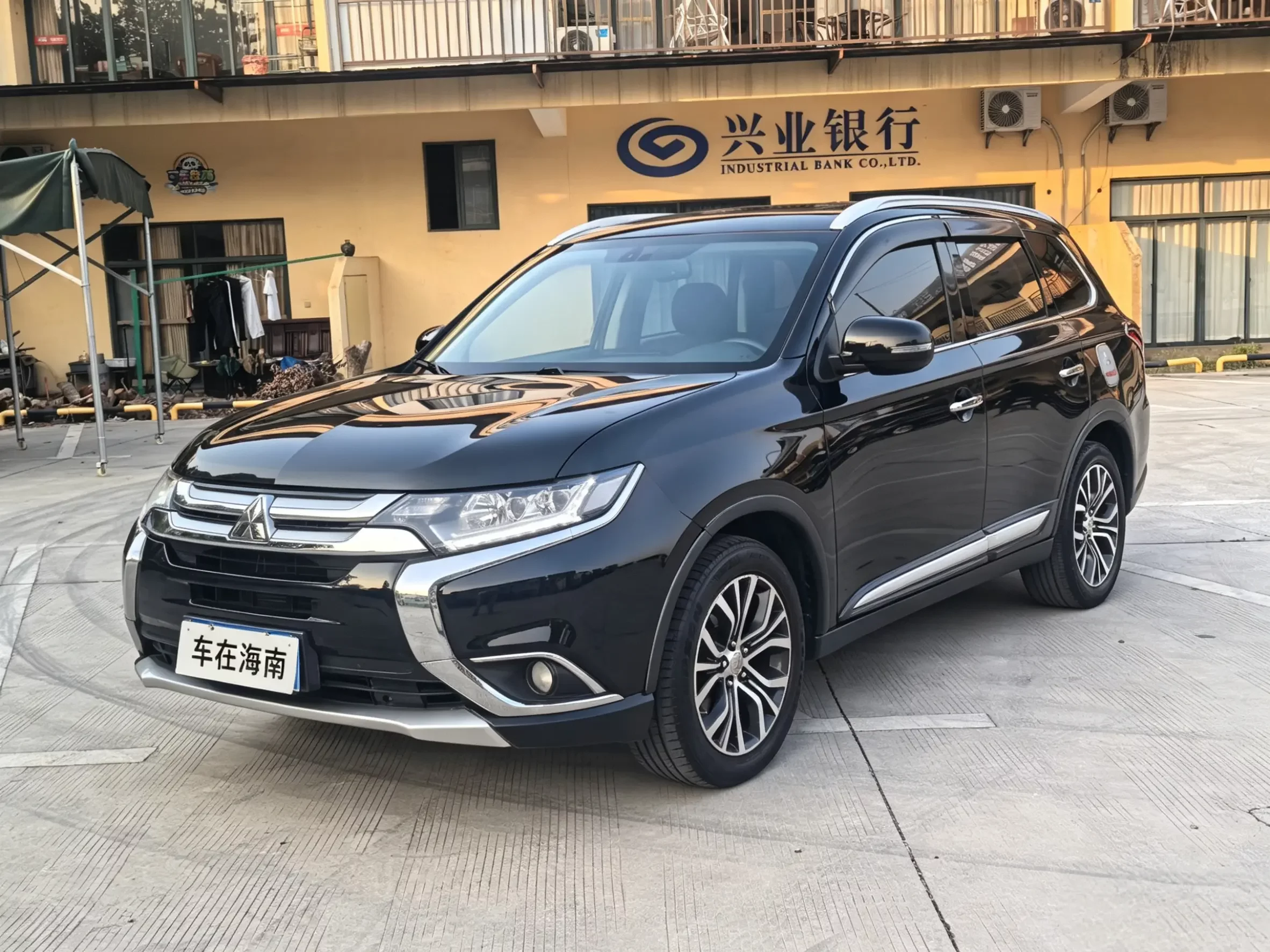 Mitsubishi Outlander  из Китая