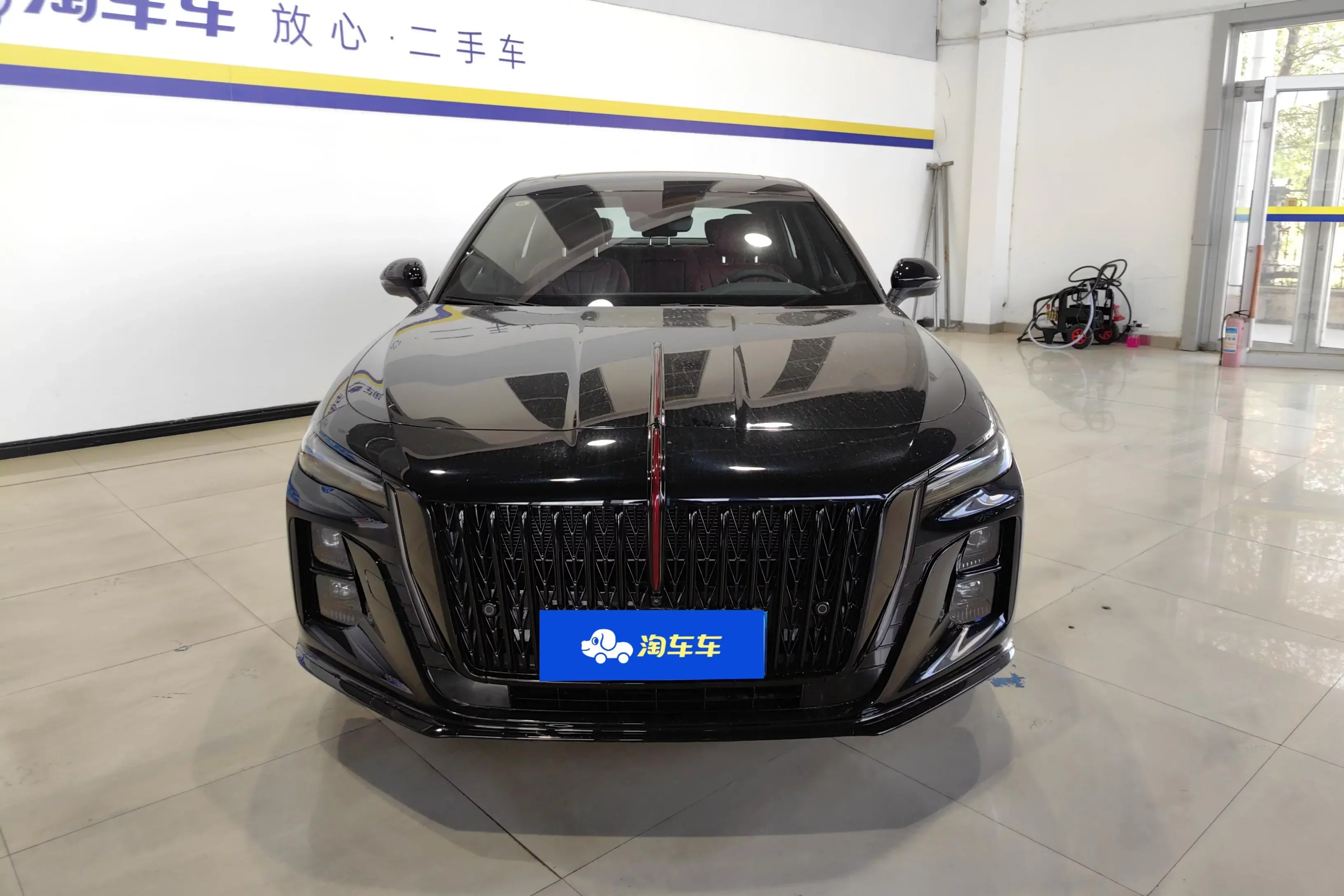 Hongqi H5