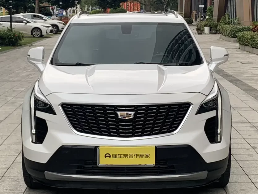 Cadillac XT4  из Китая