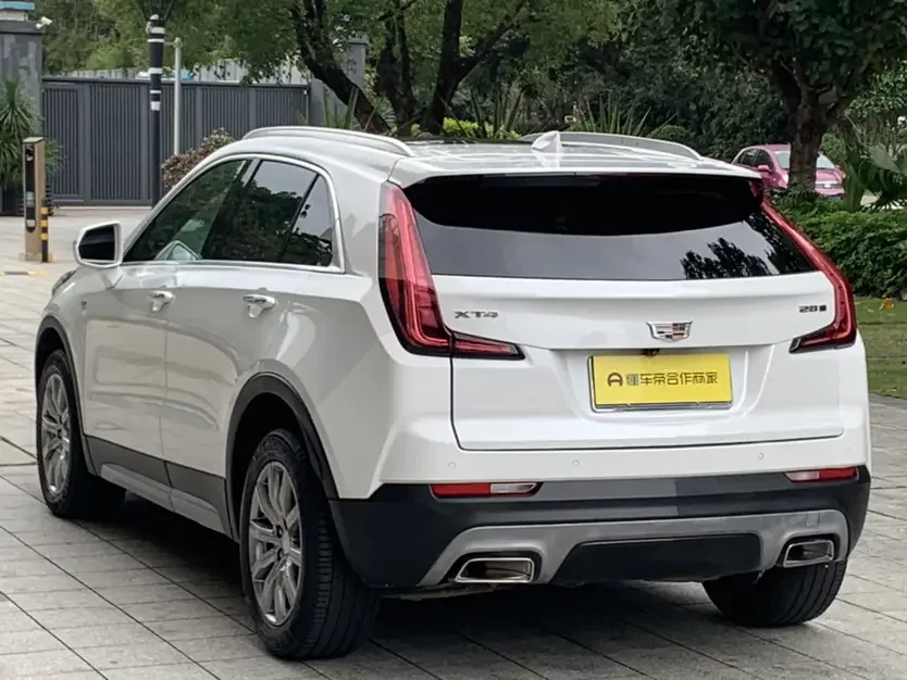 Cadillac XT4