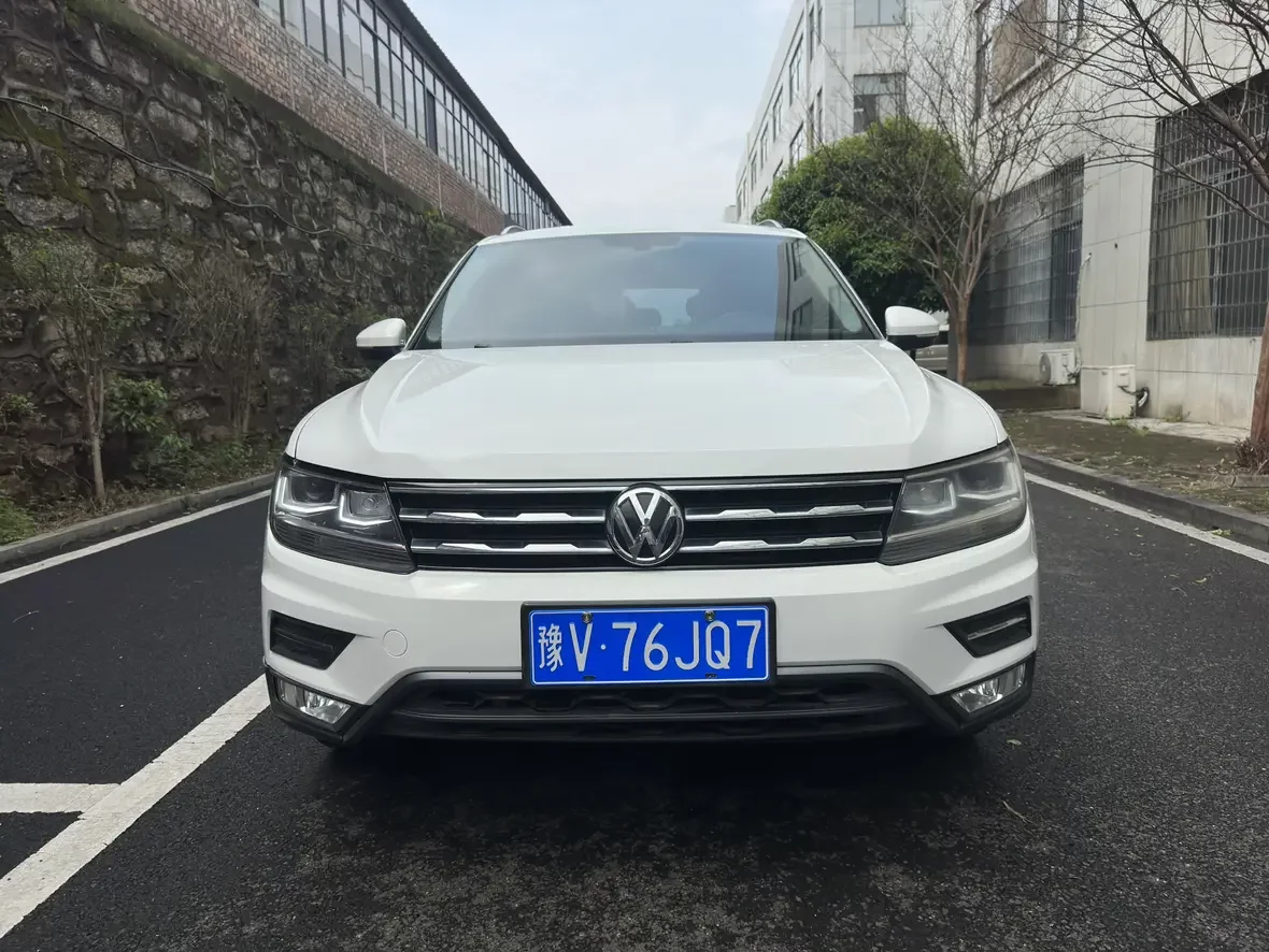 Volkswagen Tiguan L