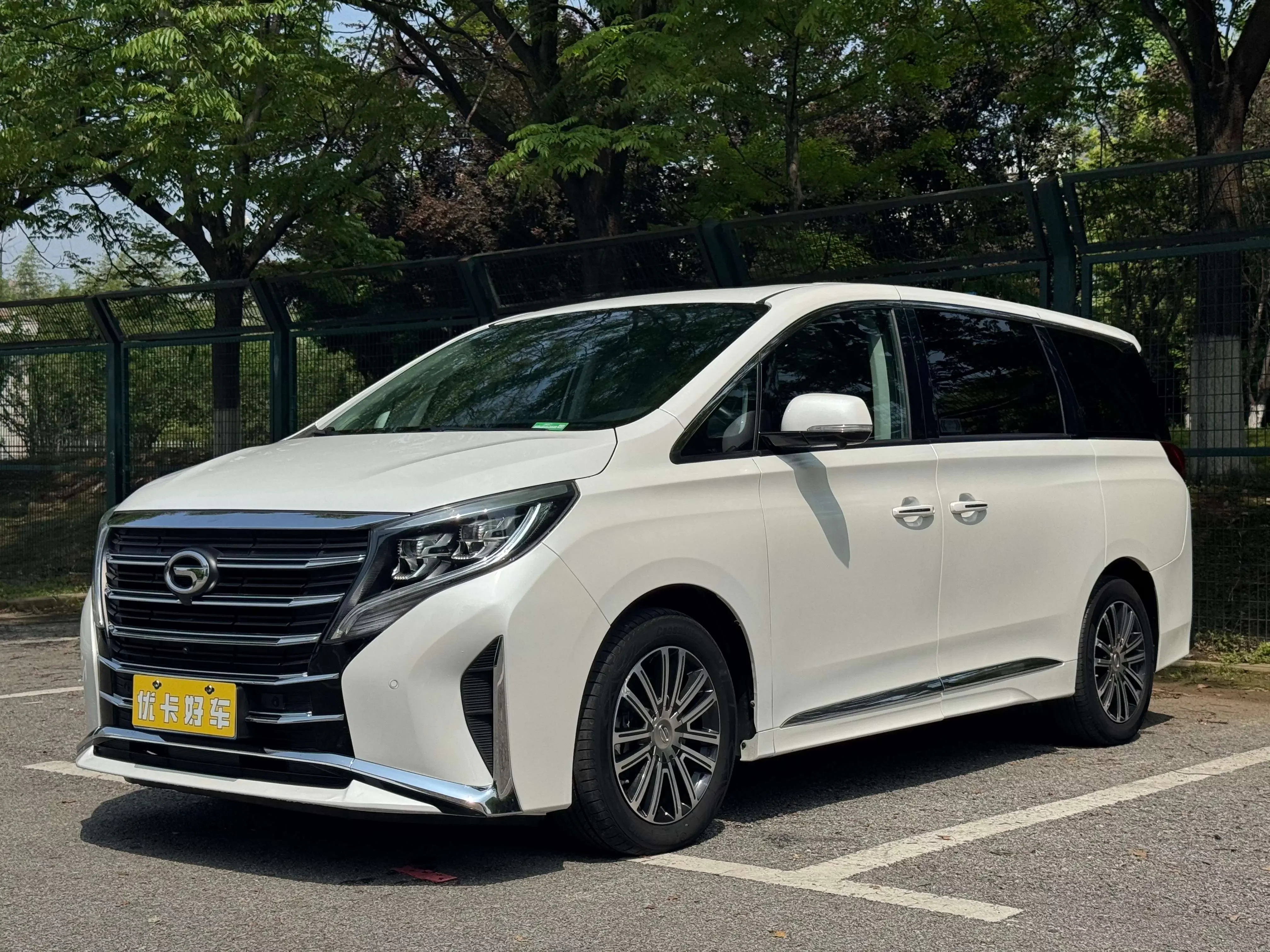 GAC Trumpchi M8