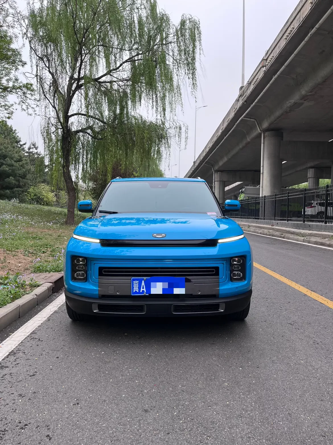 Geely ICON