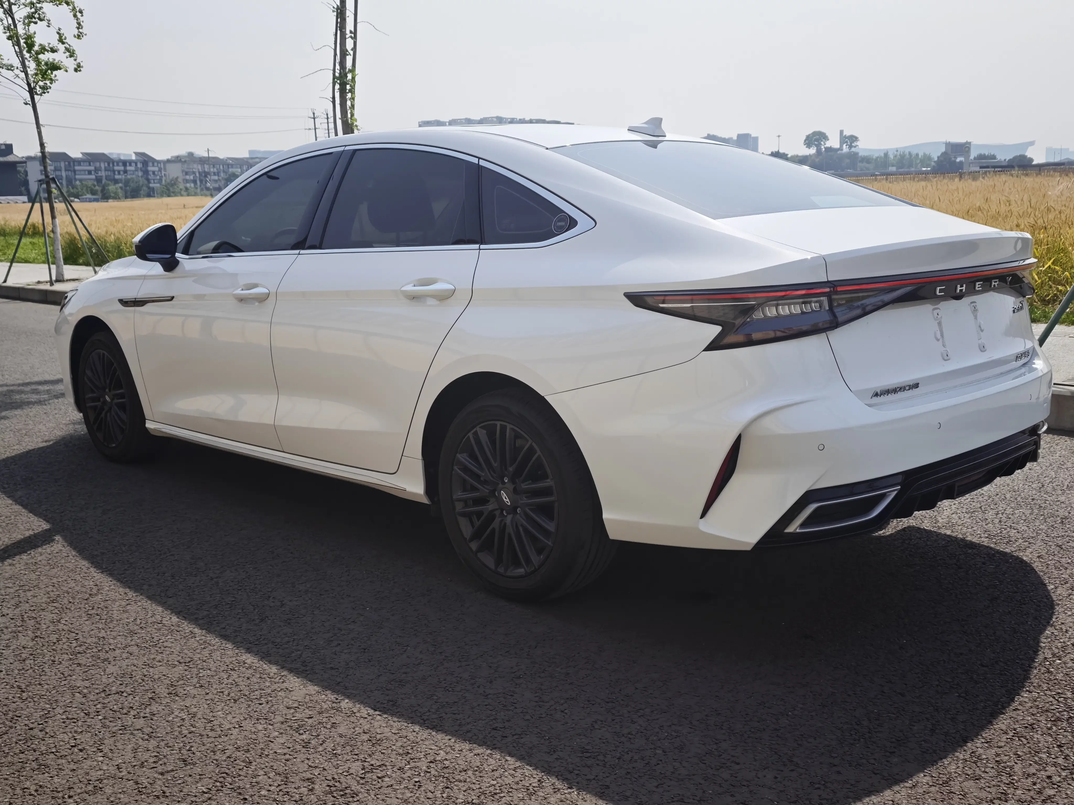 Chery Arrizo 8