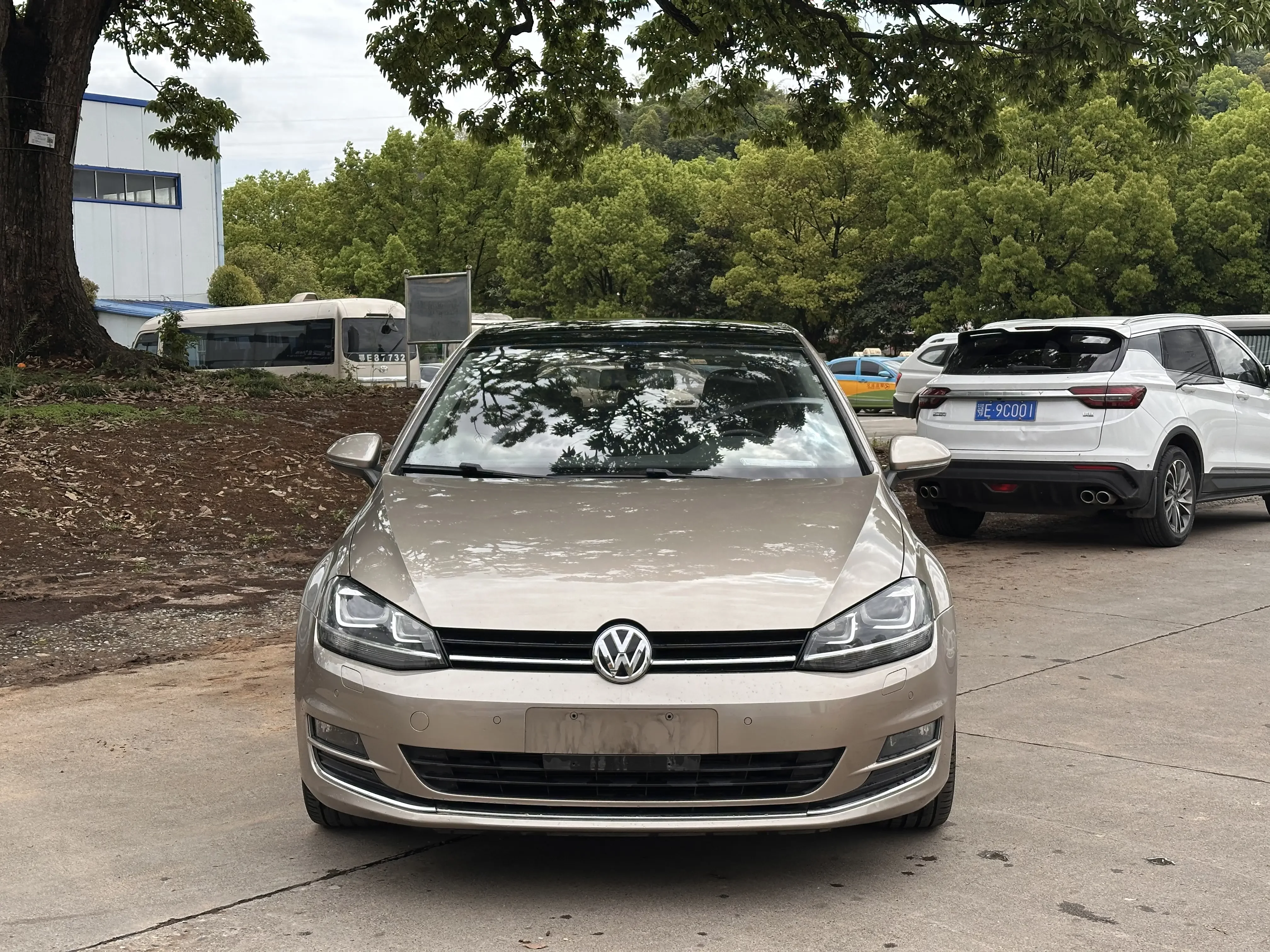 Volkswagen golf