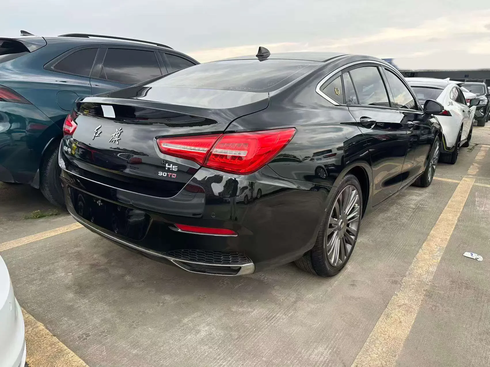 Hongqi H5 classic