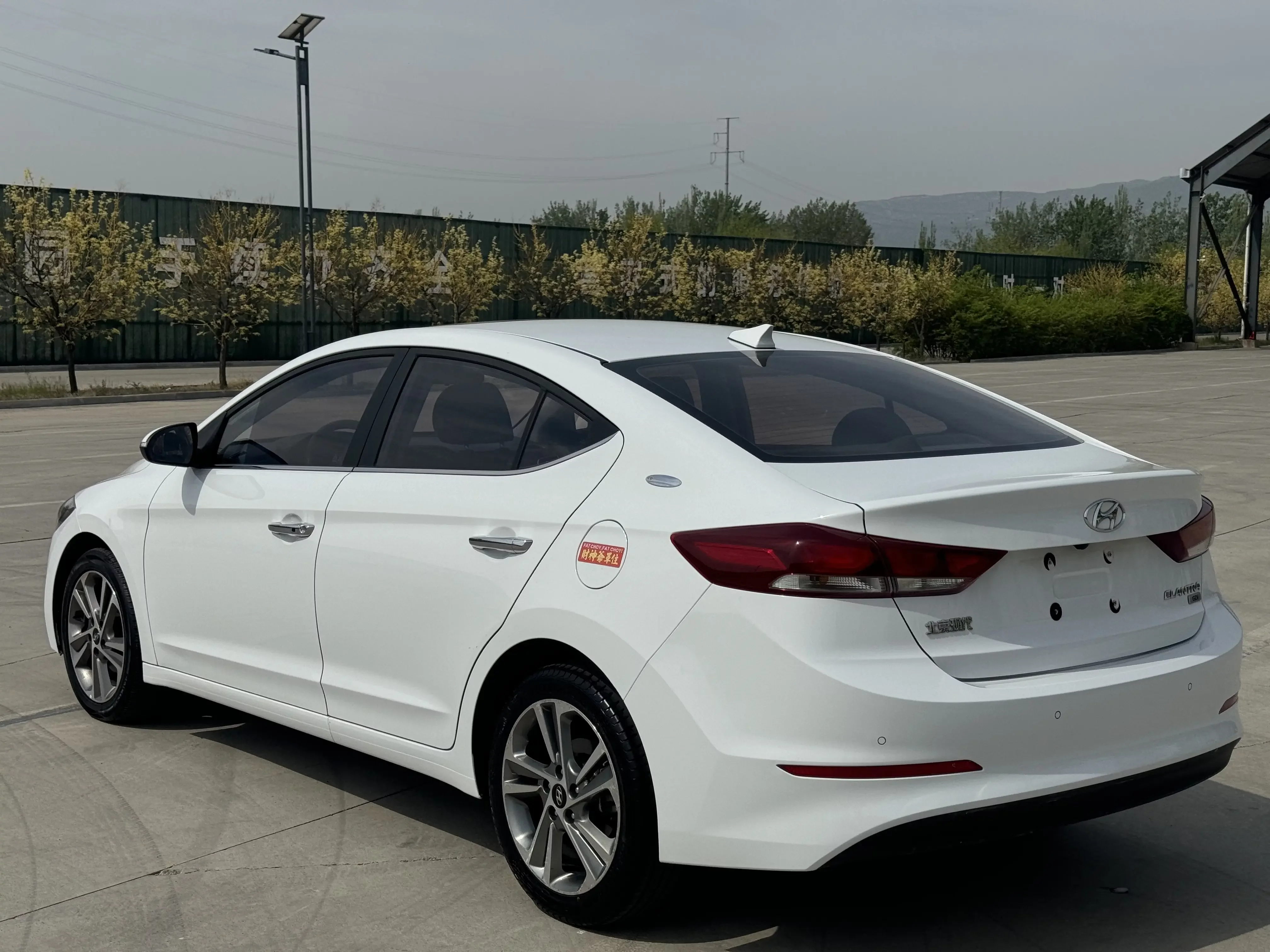 Hyundai lead
