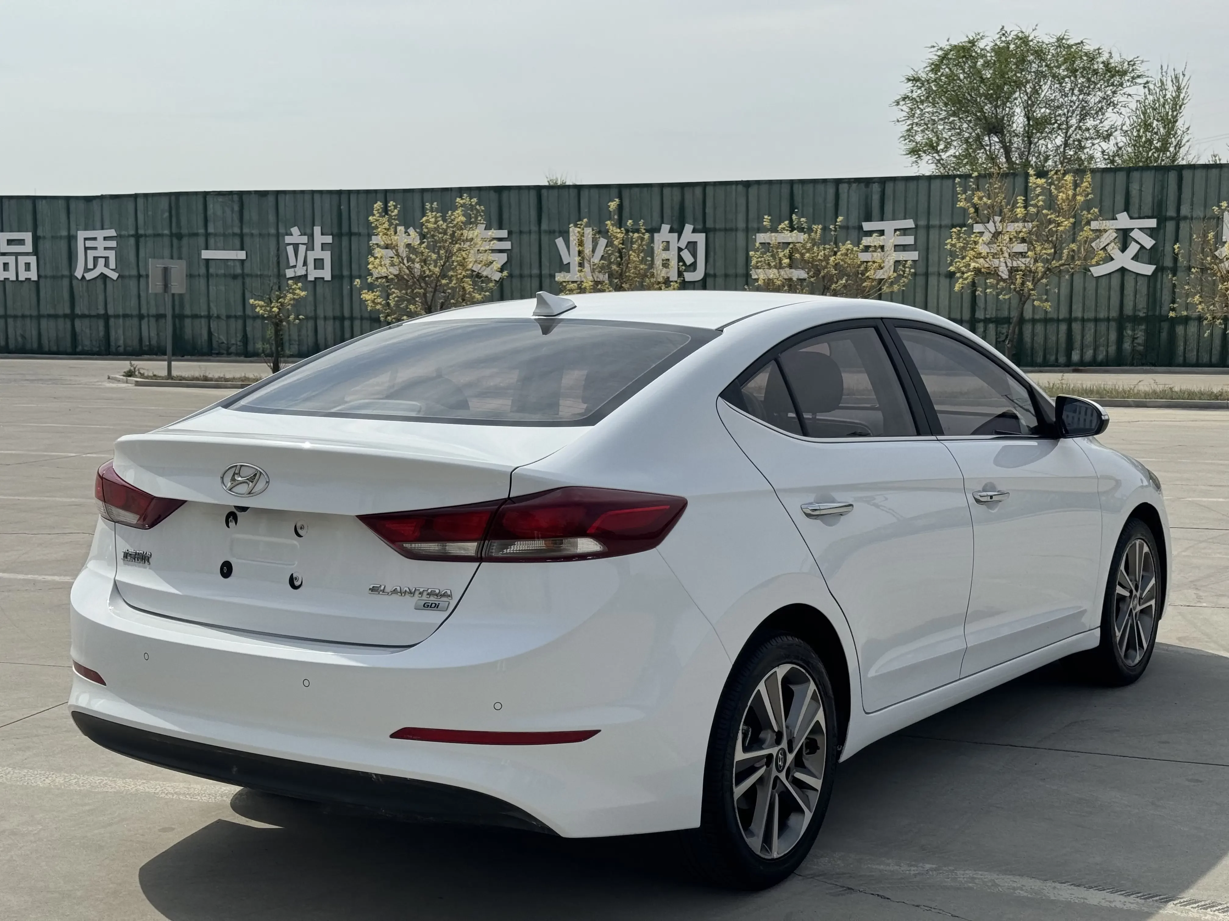 Hyundai lead