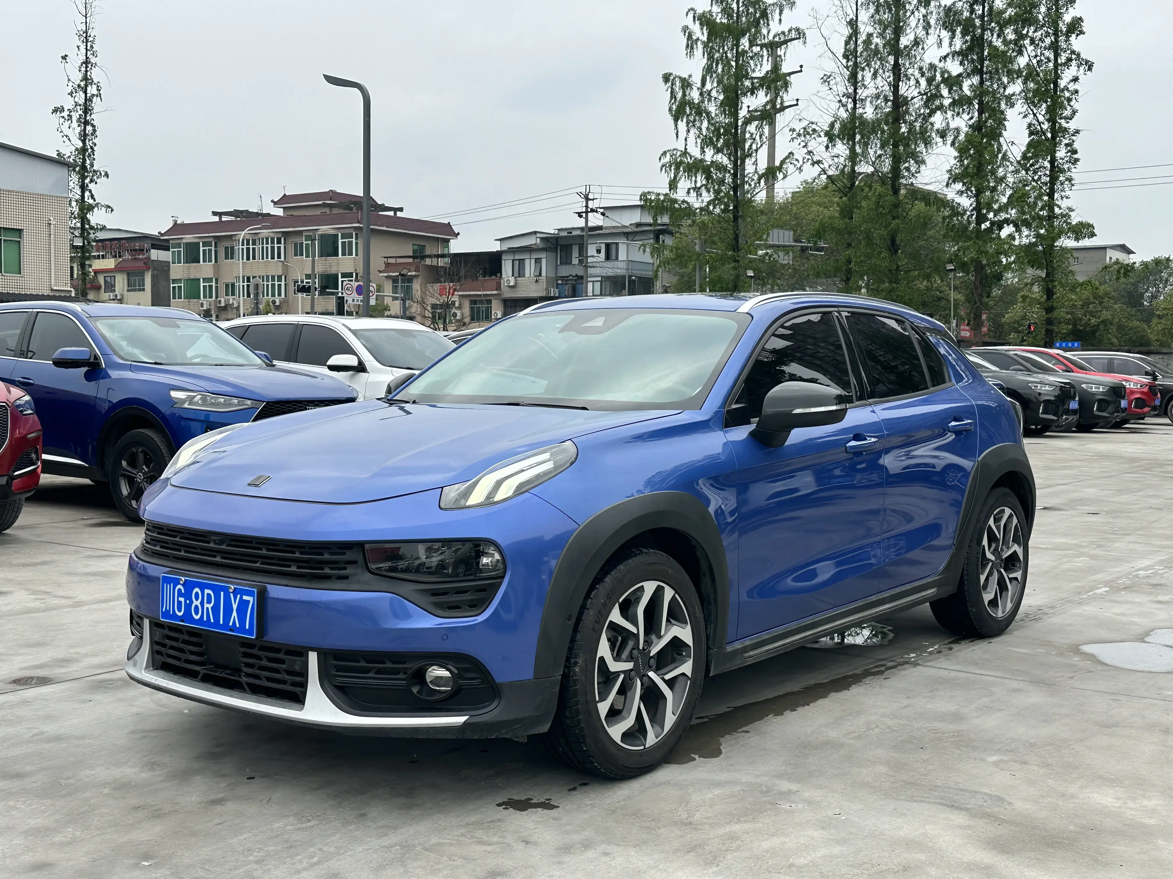 Lynk & Co 02
