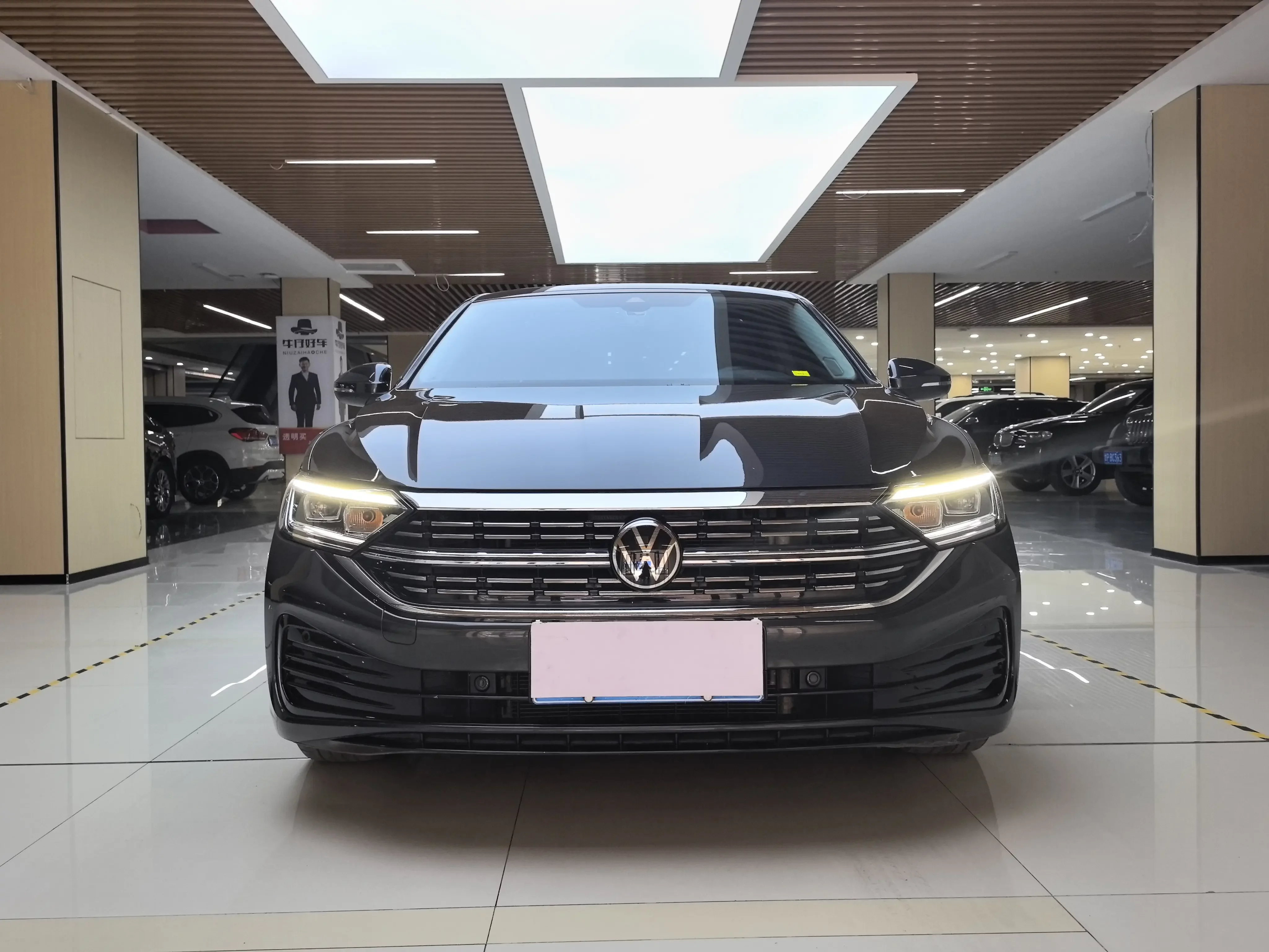 Volkswagen Sagitar