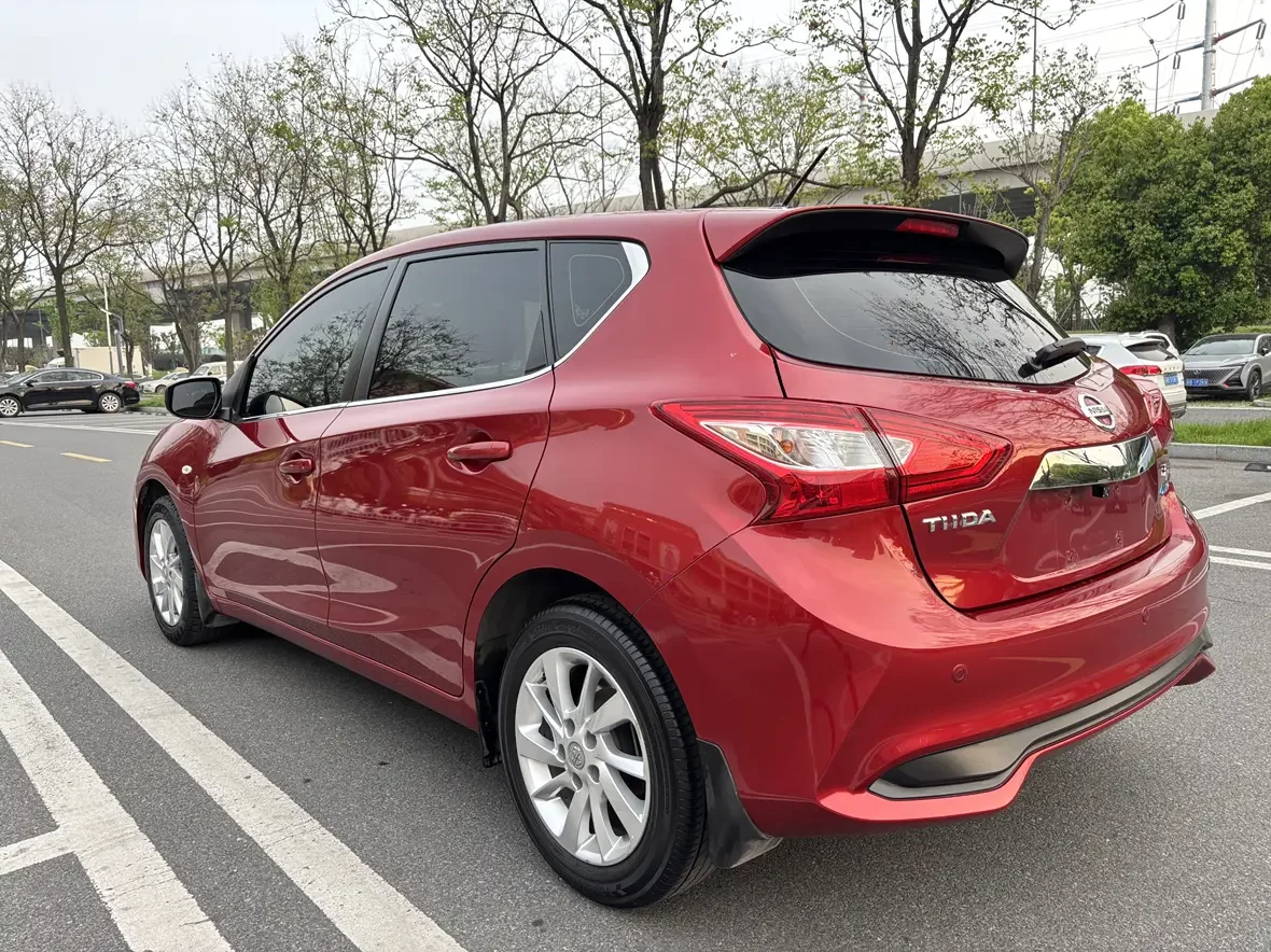 Nissan Tiida