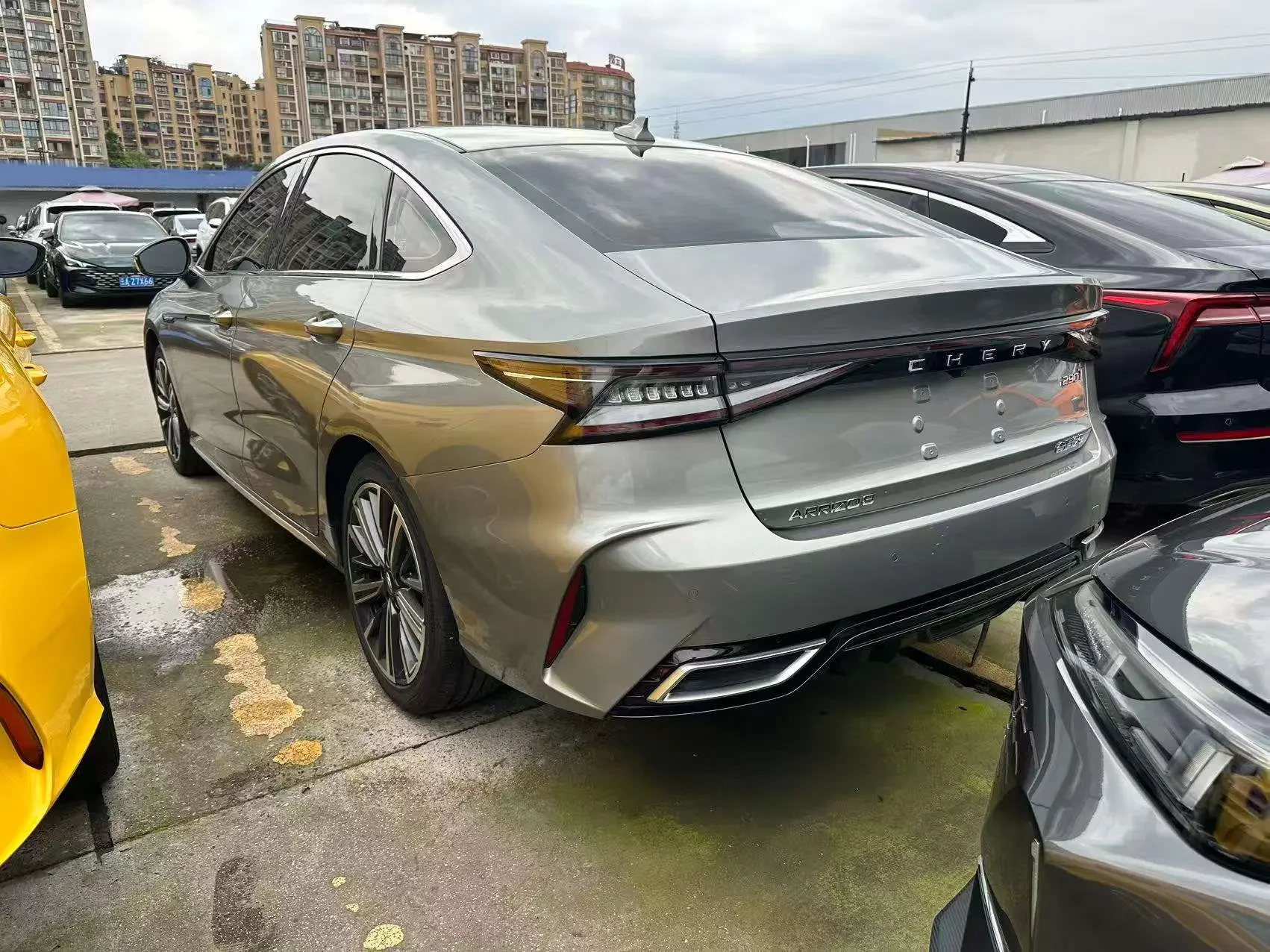 Chery Arrizo 8