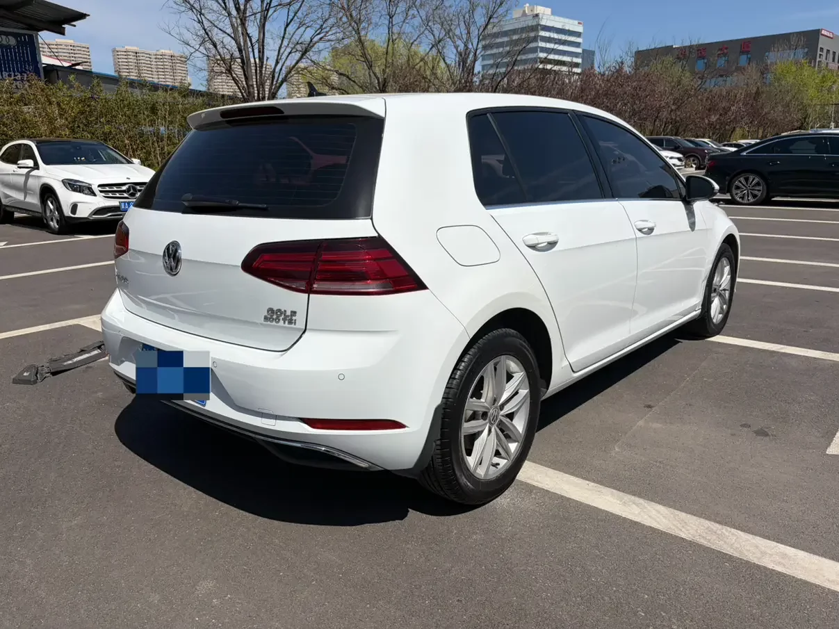 Volkswagen golf