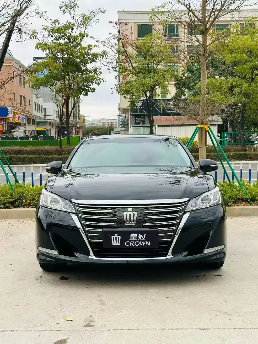Toyota crown