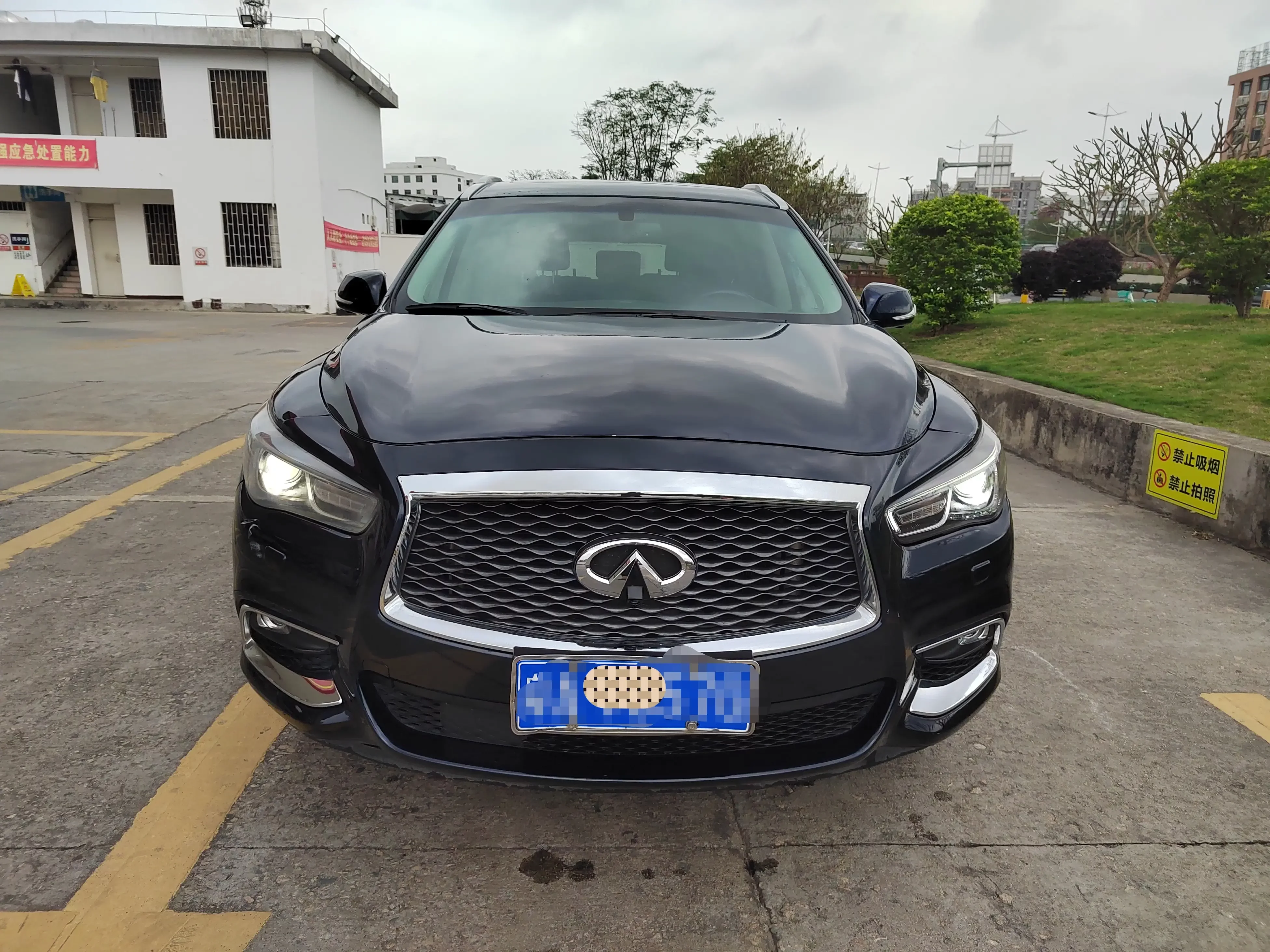 Infiniti QX60