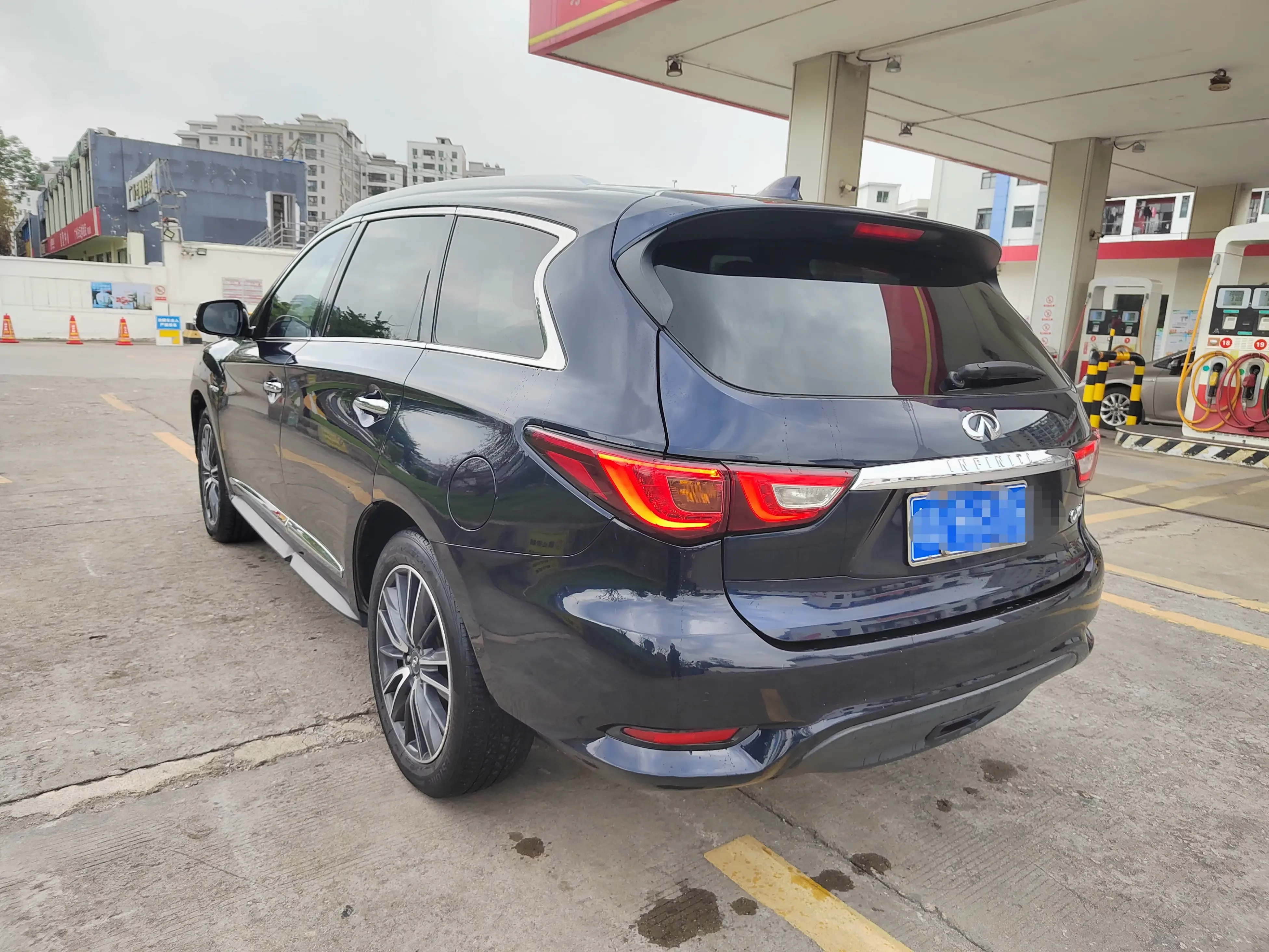 Infiniti QX60