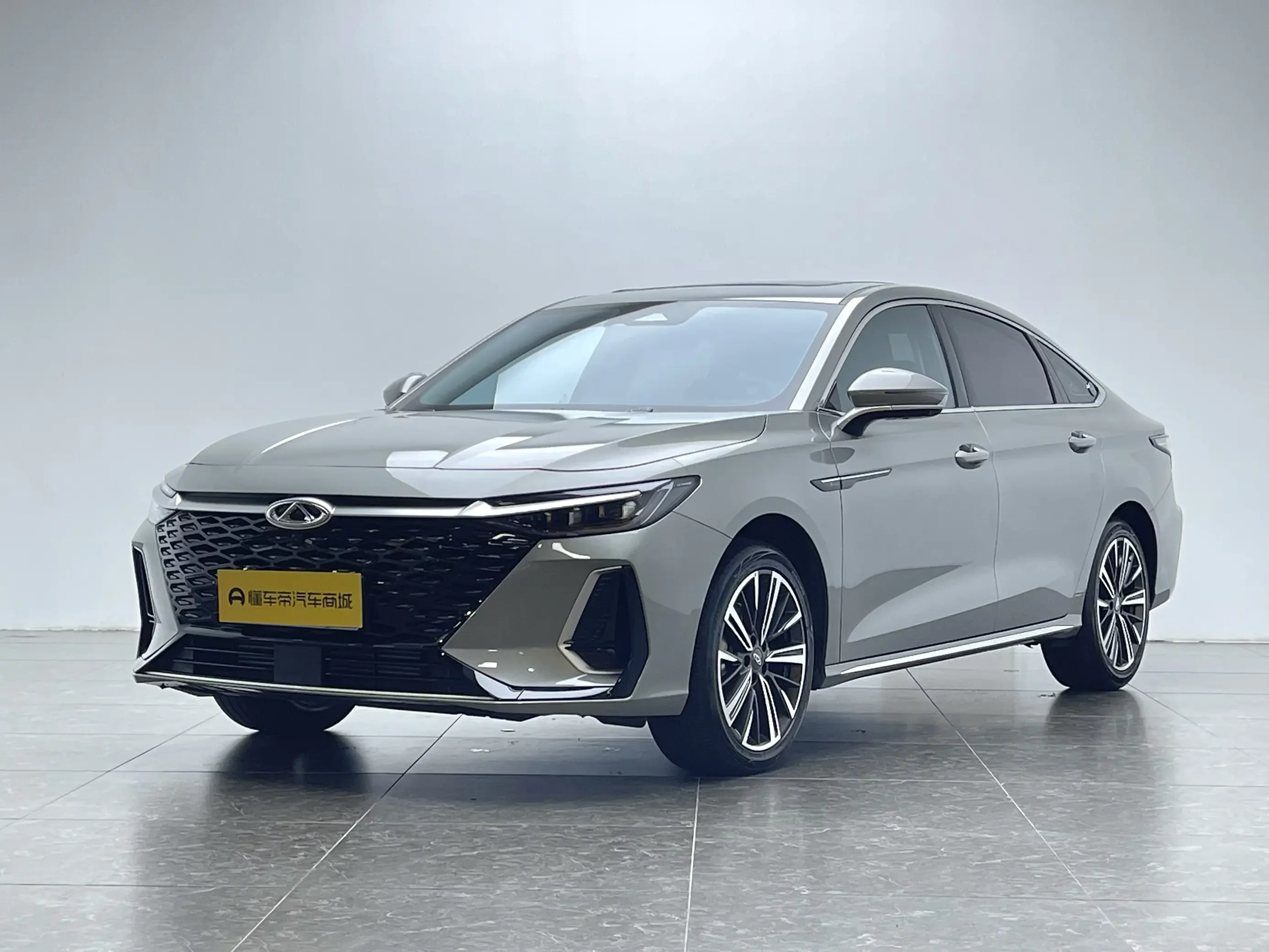 Chery Arrizo 8